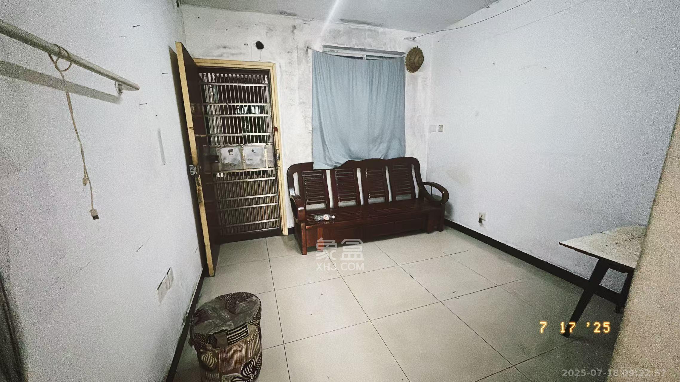 吉景小区 1室0厅0卫 1200.0元/月 吉景小区 1室0厅0卫 1200.0元/月室内图