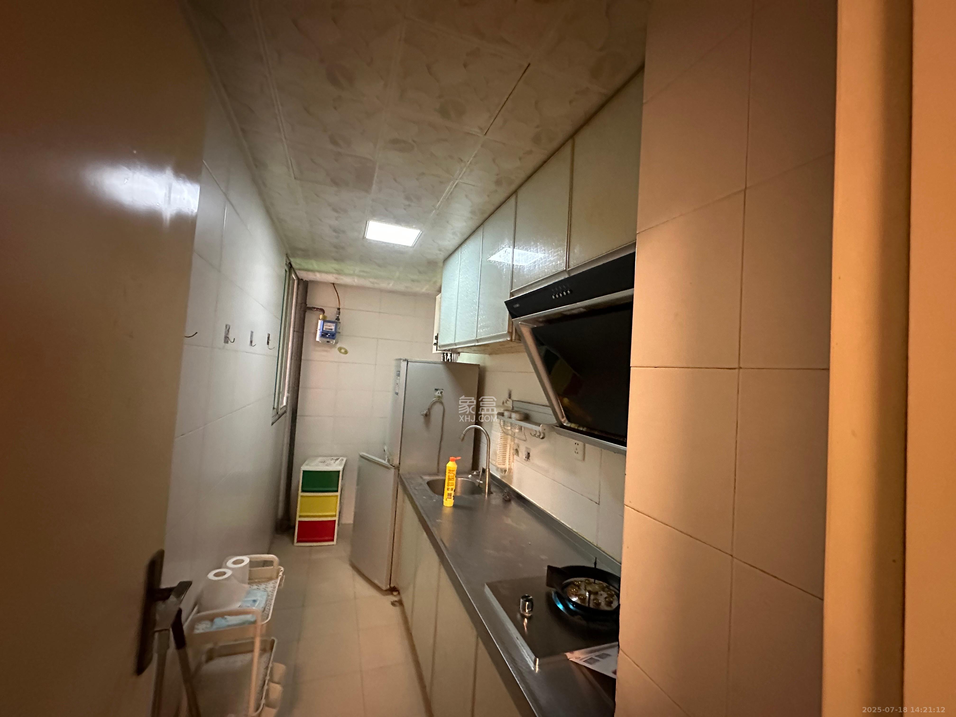 都市晨光  2室1厅1卫    1800.0元/月 都市晨光  2室1厅1卫    1800.0元/月室内图