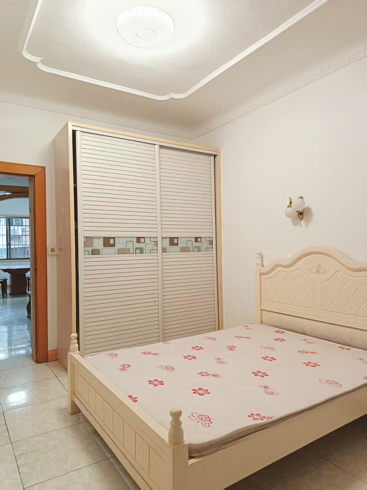 秀峰小区 2室2厅1卫 900.0元/月 秀峰小区 2室2厅1卫 900.0元/月室内图