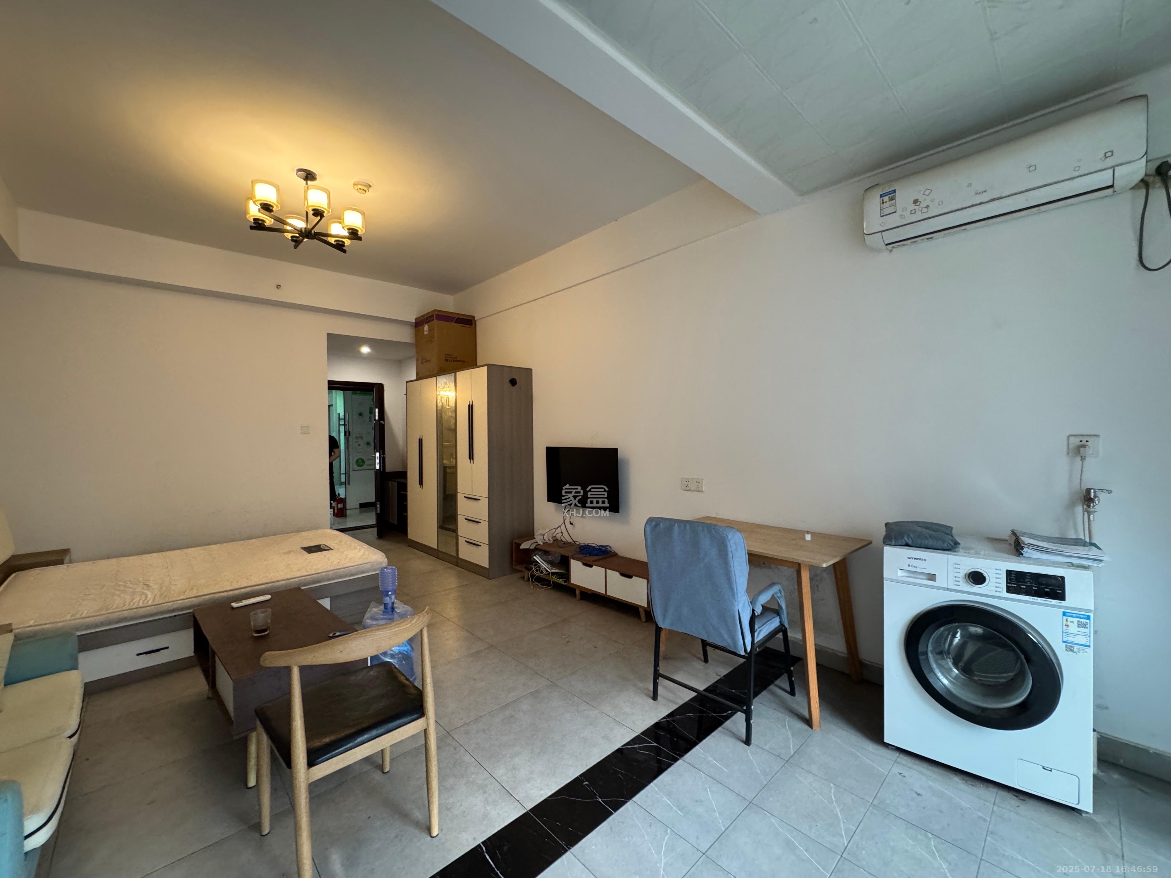 云集国际  1室1厅1卫    1300.0元/月室内图