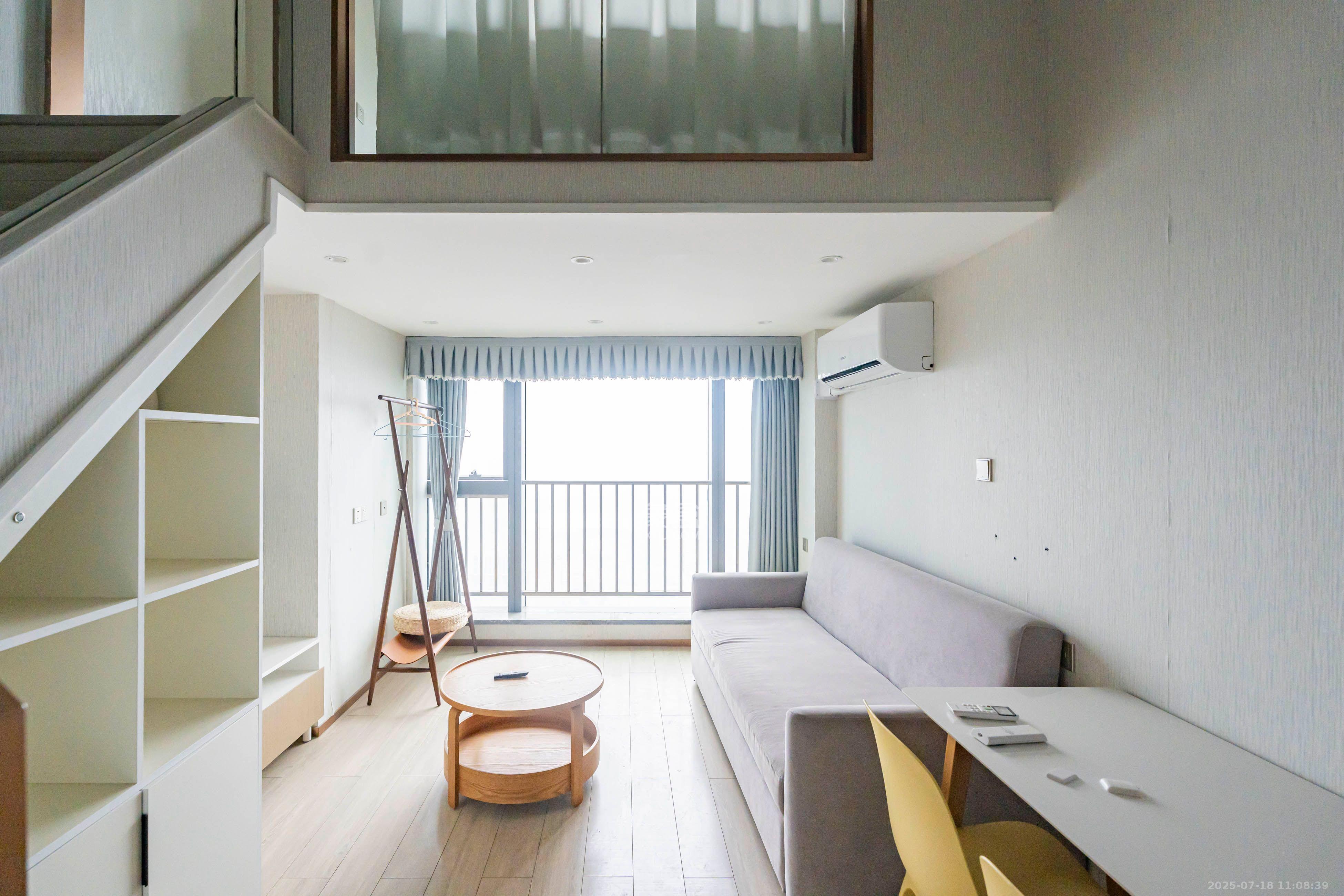 华远华时代  2室1厅1卫   2800.00元/月