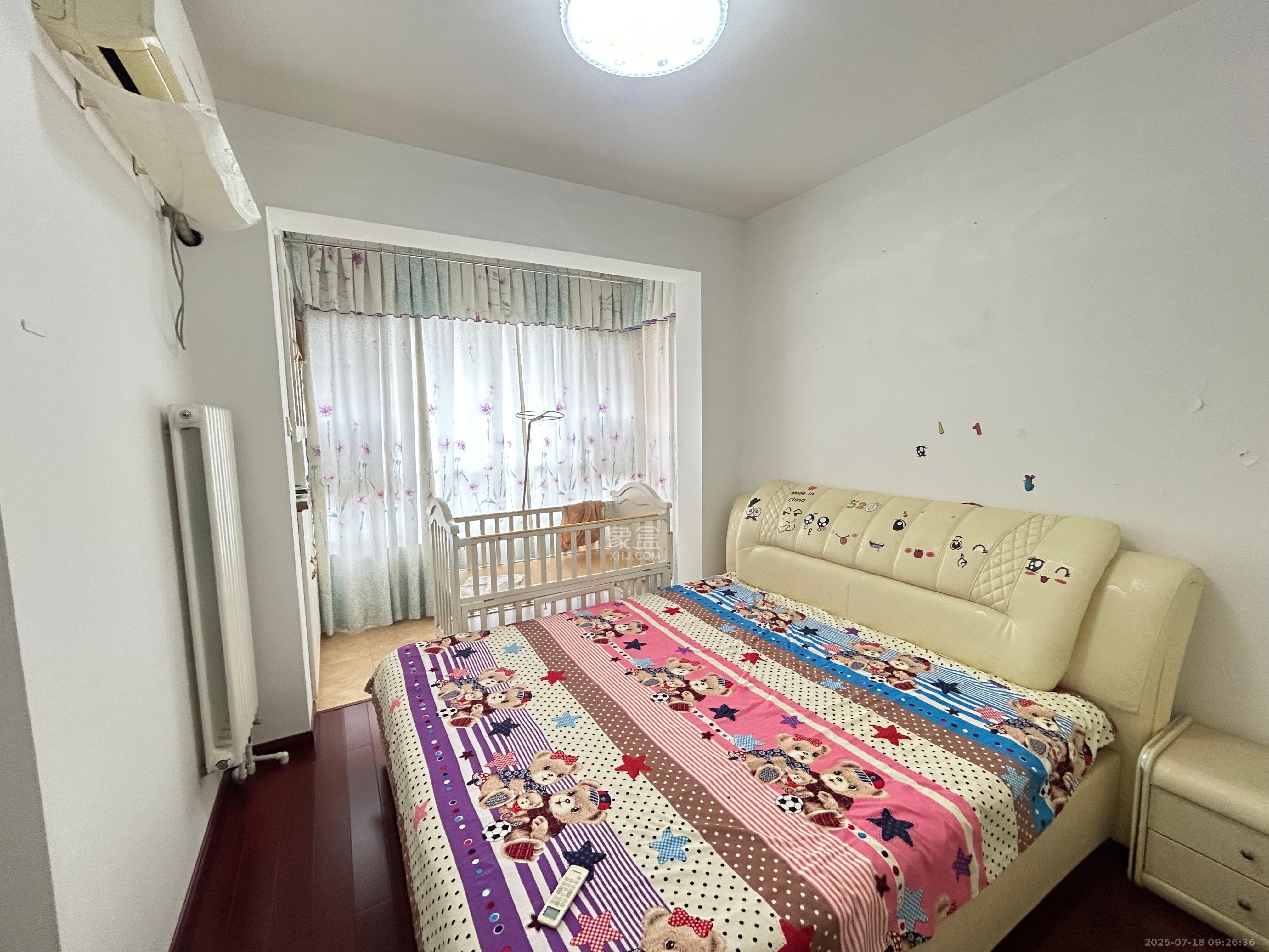 怡海星城  3室2厅2卫    2200.0元/月室内图