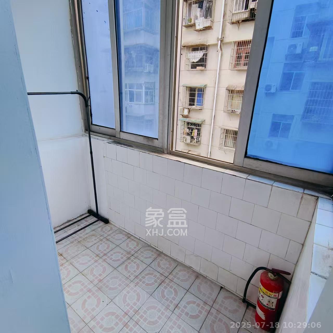 丰盈里散盘(丰盈里、丰盈西里) 3室1厅1卫 2800.0元/月 丰盈里散盘(丰盈里、丰盈西里) 3室1厅1卫 2800.0元/月室内图