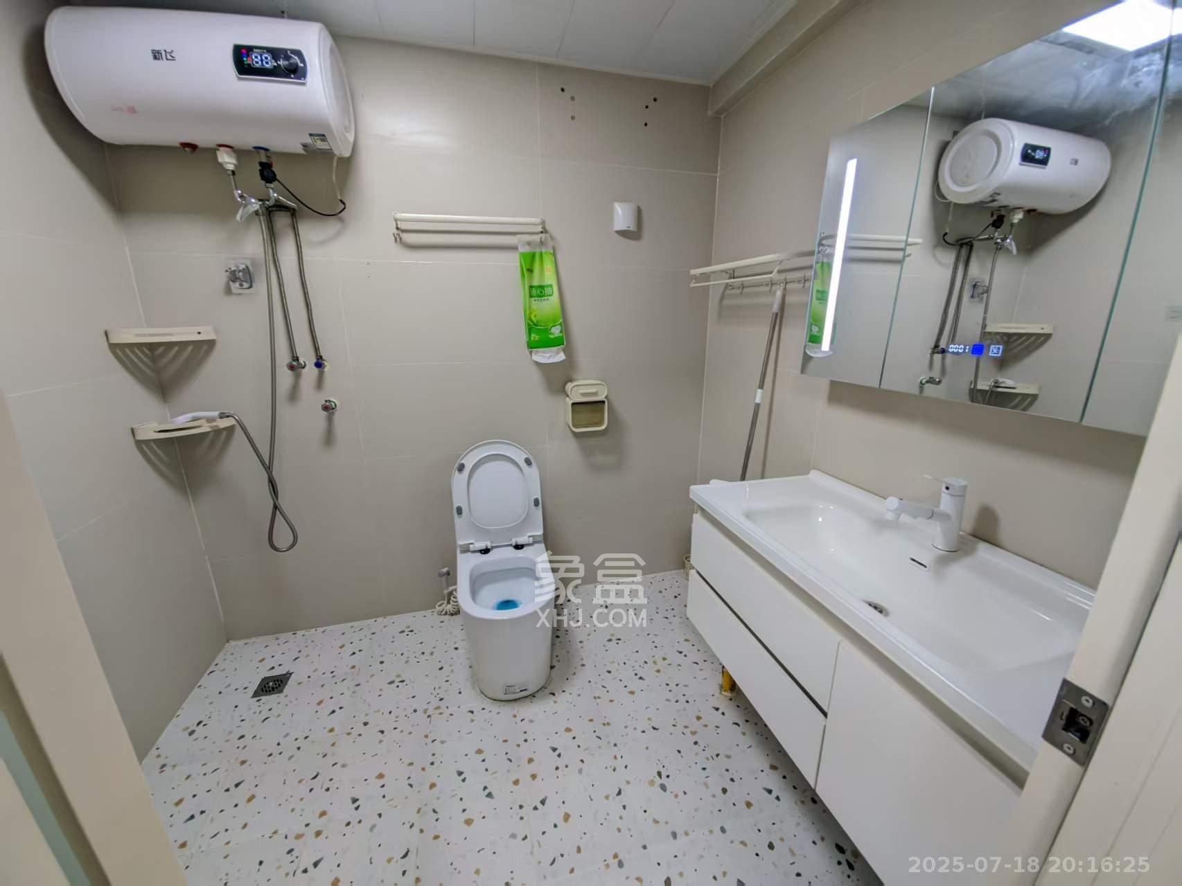 上河国际F座  1室1厅1卫   2000.00元/月室内图