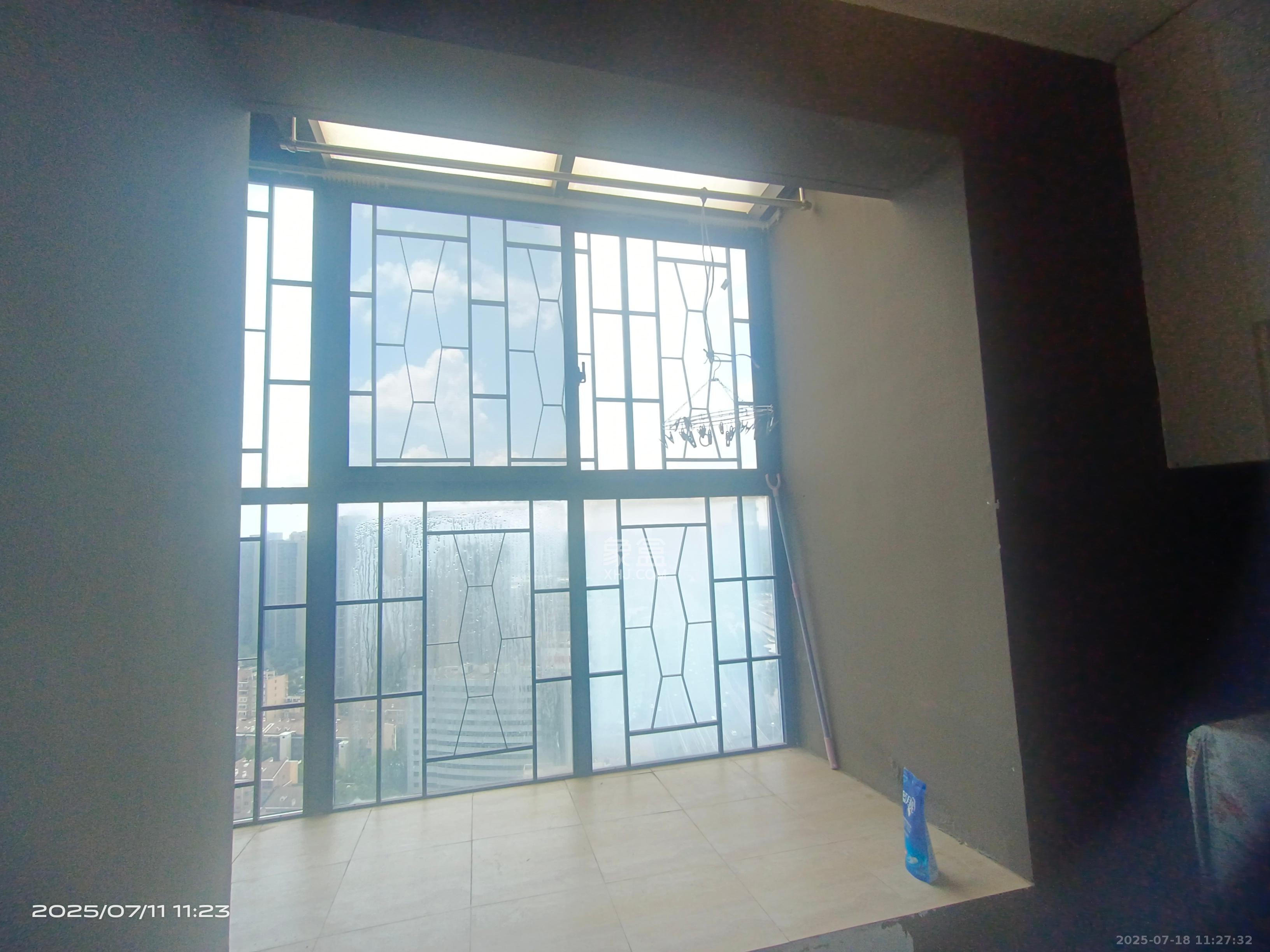 万科金域华府三四期 3室2厅1卫 2500.0元/月 万科金域华府三四期 3室2厅1卫 2500.0元/月室内图