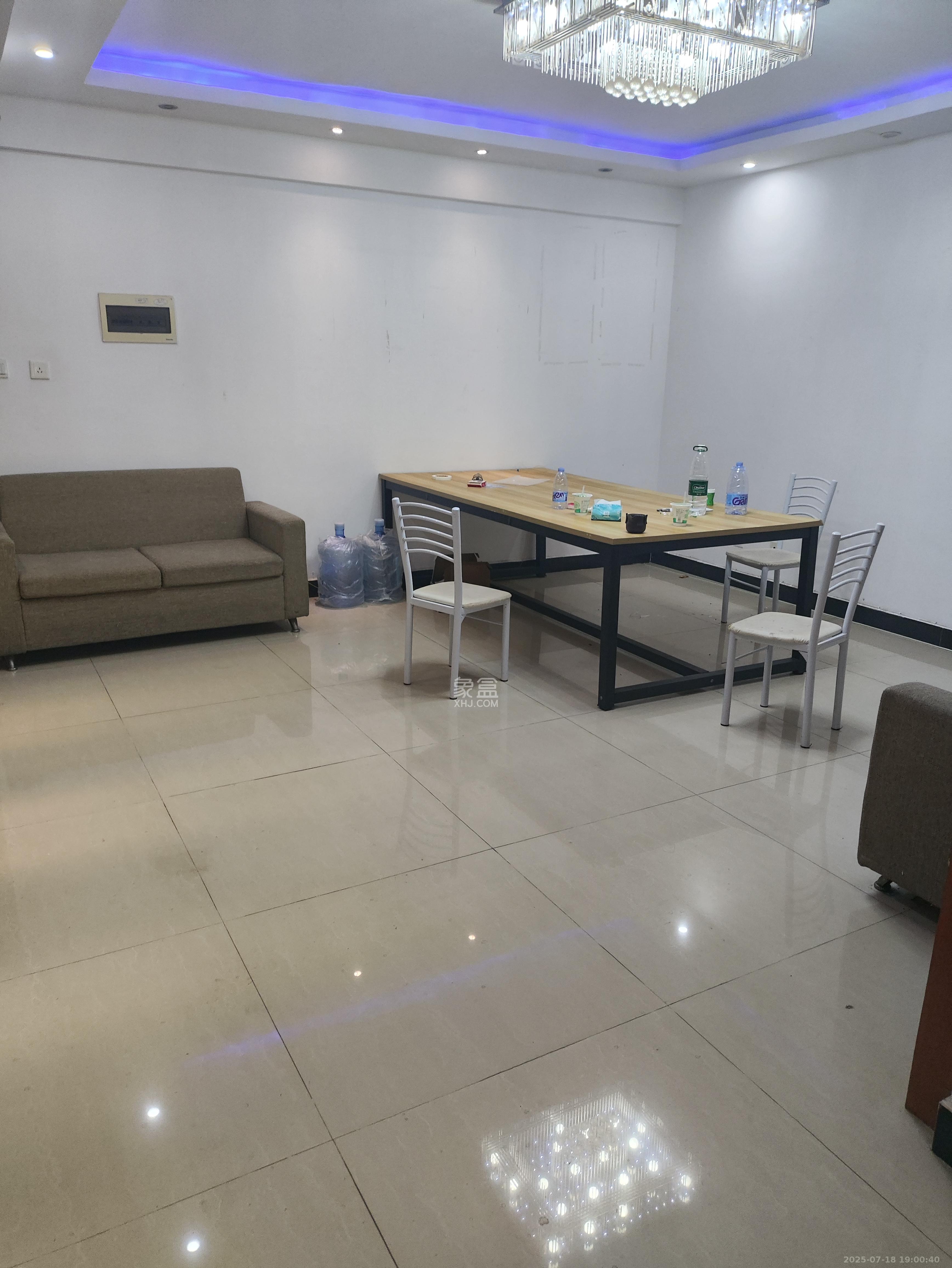 锦湘国际星城三期(锦绣苑) 1室0厅0卫 1900.0元/月 锦湘国际星城三期(锦绣苑) 1室0厅0卫 1900.0元/月室内图