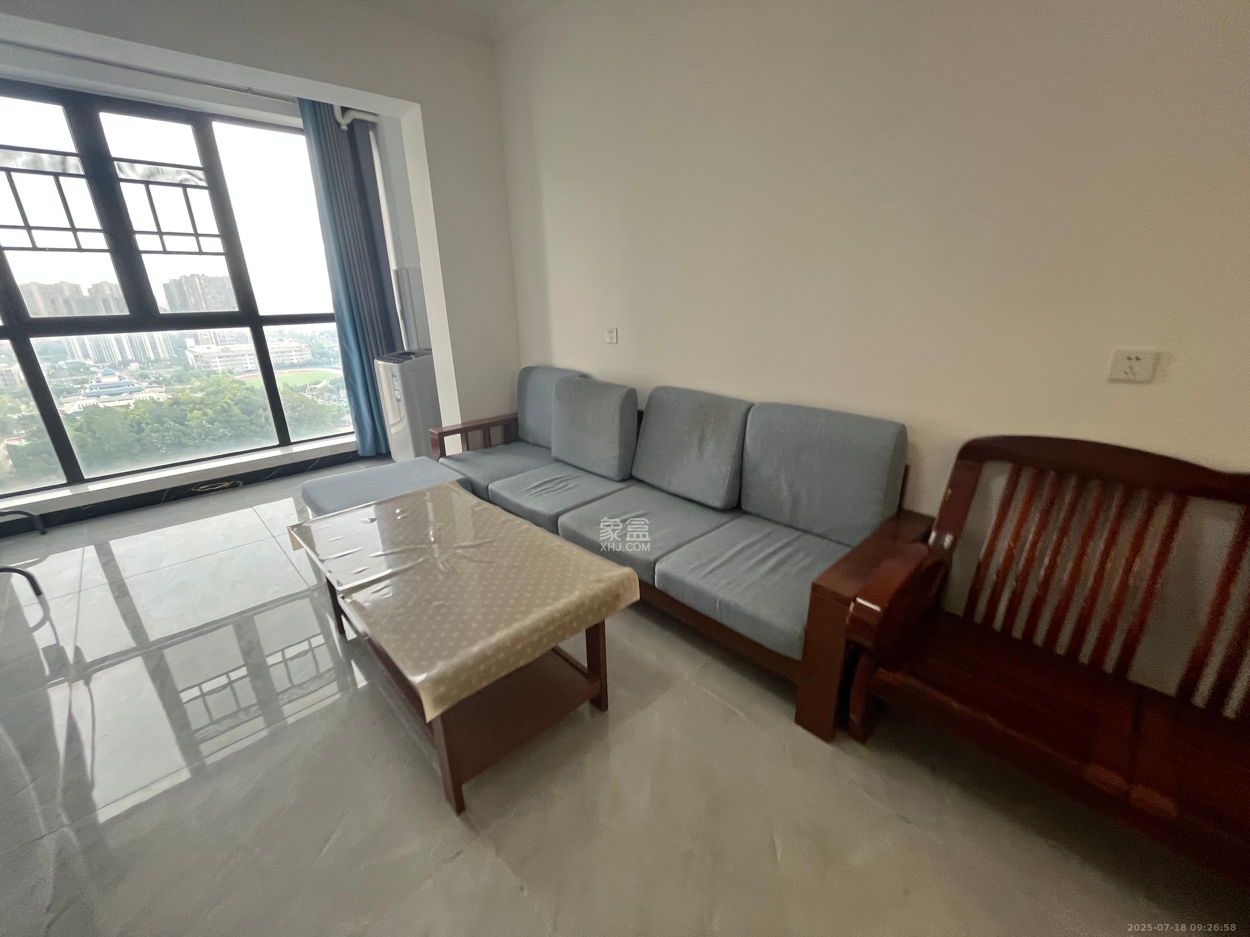 鸿邦国际城  3室1厅1卫    2400.0元/月 鸿邦国际城  3室1厅1卫    2400.0元/月室内图