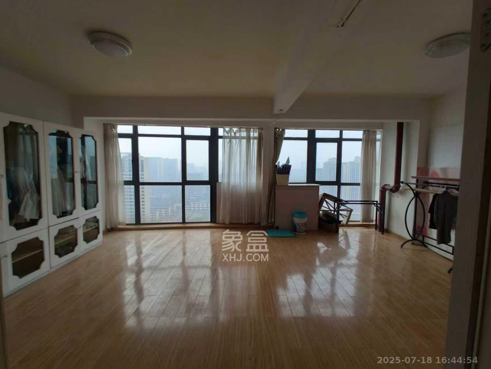 达美美立方  2室2厅1卫    6000.0元/月 达美美立方  2室2厅1卫    6000.0元/月室内图