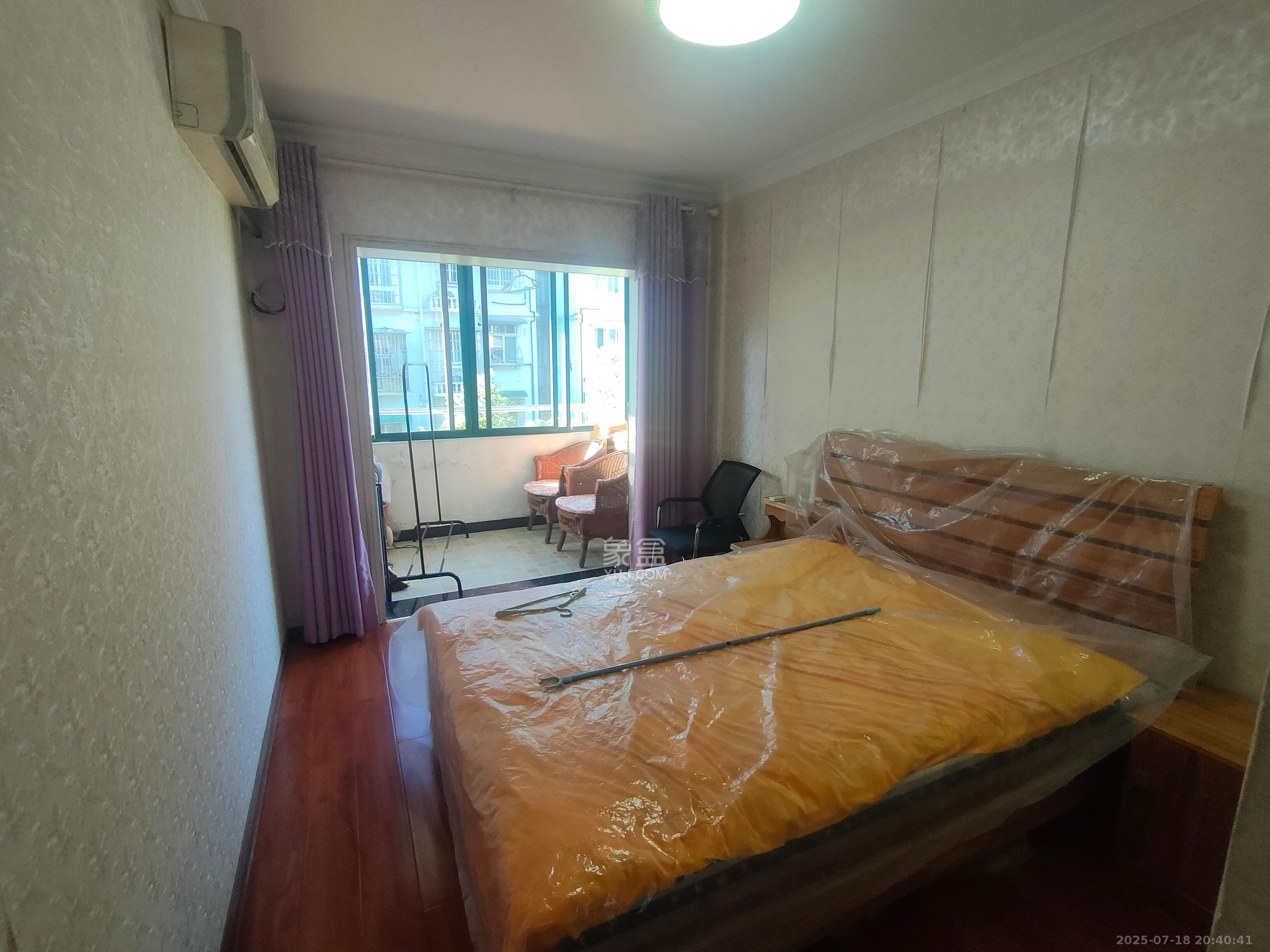 景湾小区（井湾小区）  3室2厅1卫   1900.00元/月室内图
