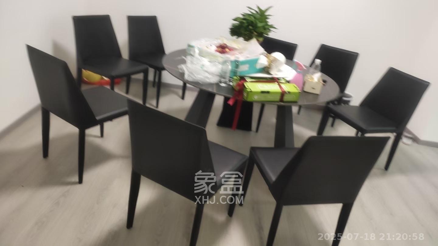 八方小区C区  3室2厅2卫   3800.00元/月室内图