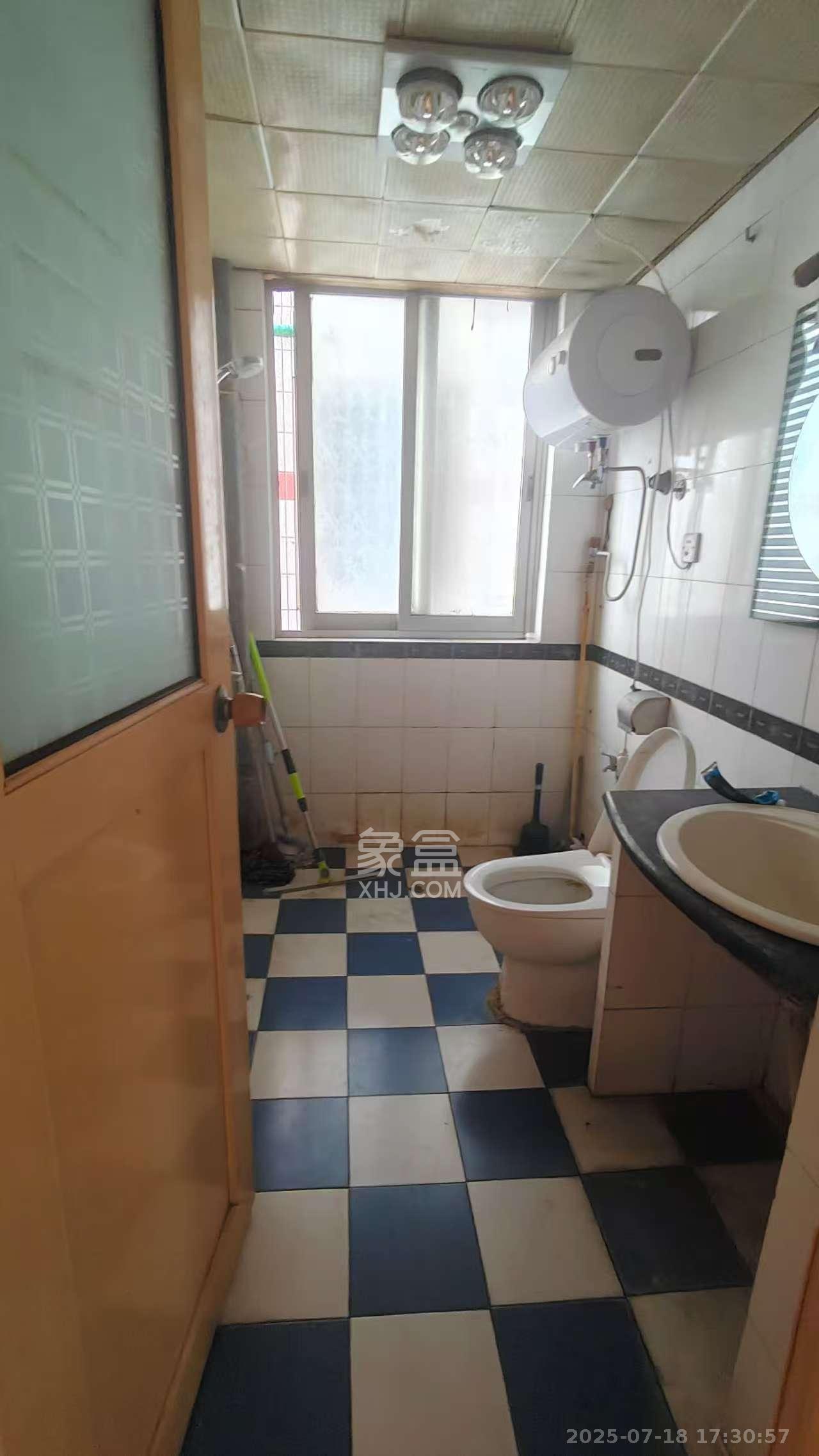 海东青大厦  5室2厅2卫   4600.00元/月室内图