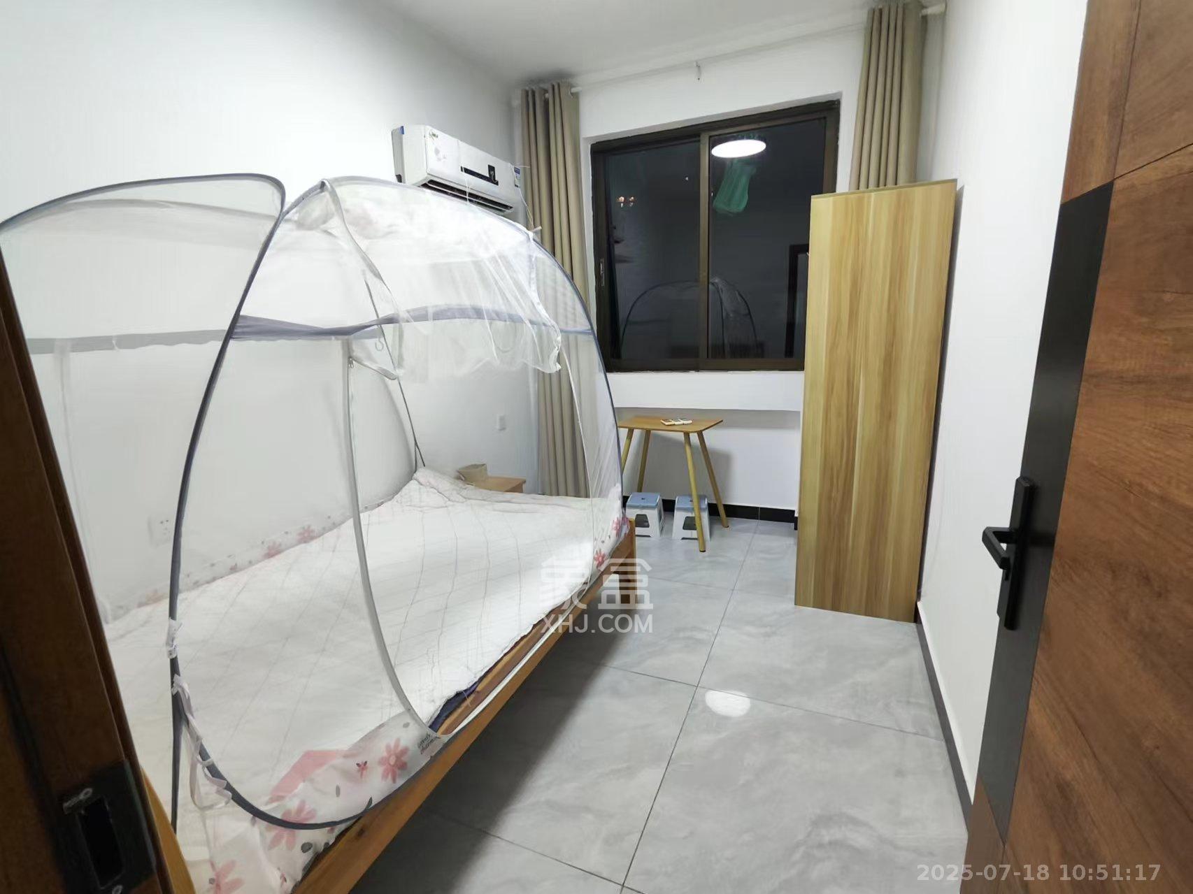 桂花二村  3室1厅1卫   2400.00元/月室内图
