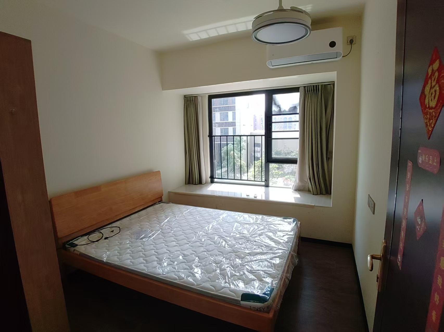 碧桂园中央半岛 4室2厅2卫 3200.0元/月 碧桂园中央半岛 4室2厅2卫 3200.0元/月室内图