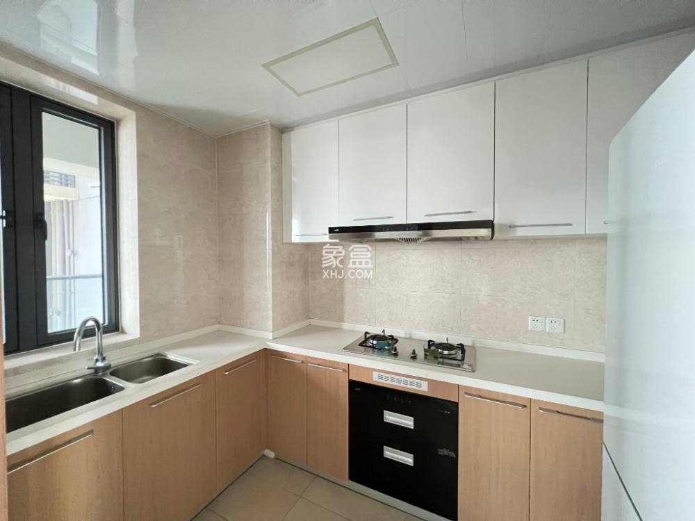 保利中央海岸四期(淳境、淳域) 3室2厅2卫 5000.0元/月 保利中央海岸四期(淳境、淳域) 3室2厅2卫 5000.0元/月室内图