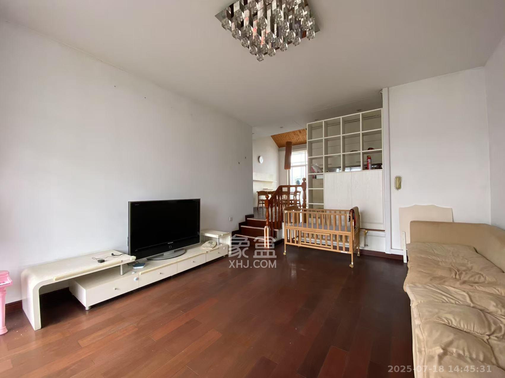 山水人家一二期 3室2厅2卫 2000.0元/月 山水人家一二期 3室2厅2卫 2000.0元/月室内图