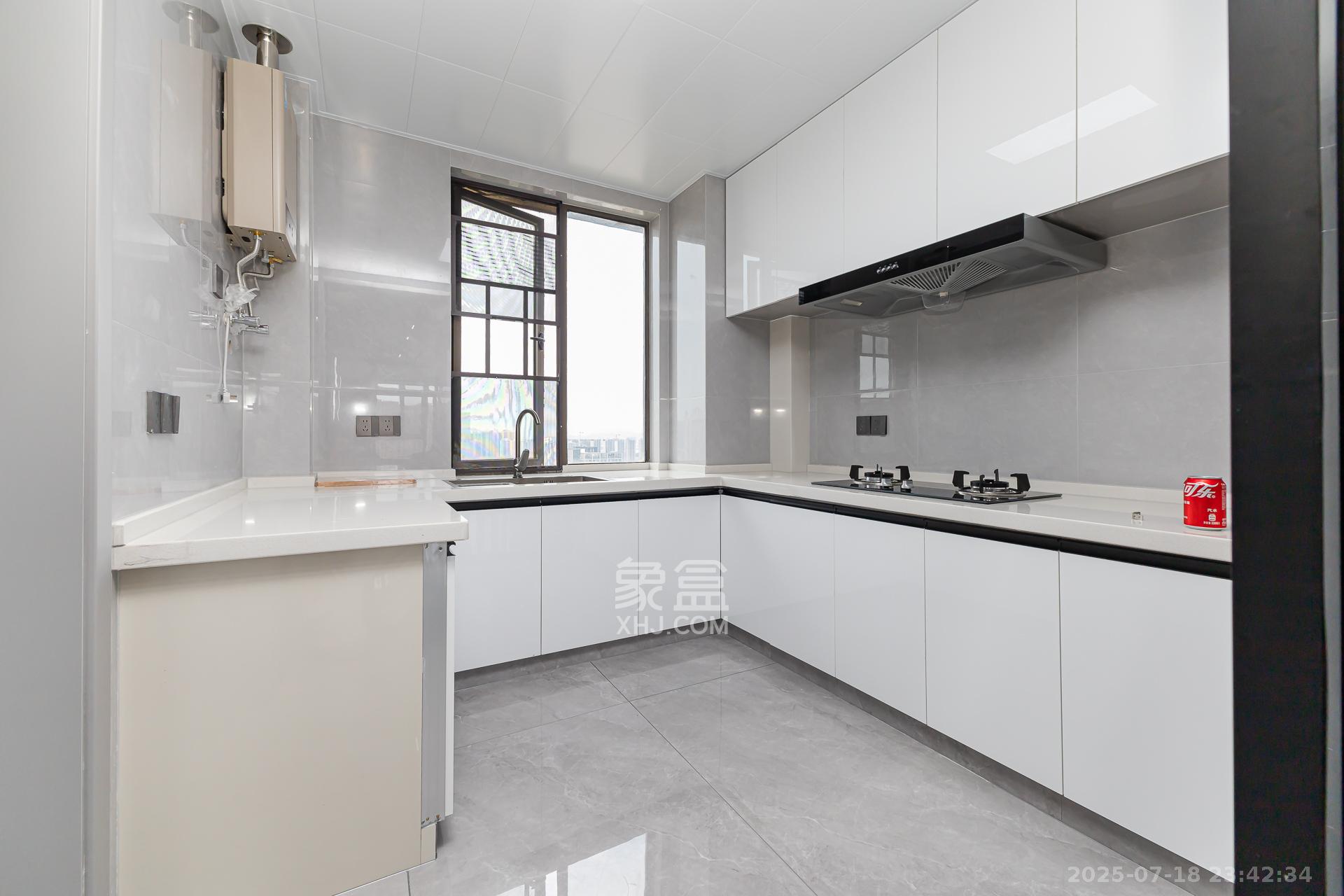 长高圆梦佳苑 3室2厅2卫 96.8万 长高圆梦佳苑 3室2厅2卫 96.8万厨房