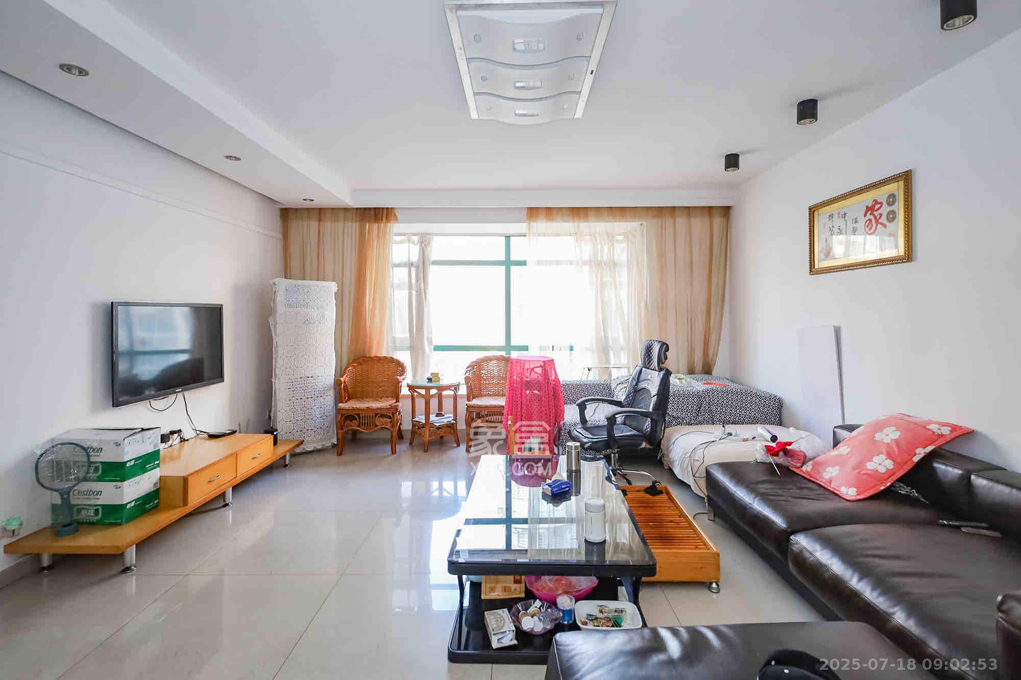 美林景园  4室2厅2卫    2800.0元/月 美林景园  4室2厅2卫    2800.0元/月室内图