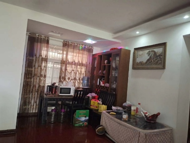 湘中园 3室2厅2卫 1600.0元/月 湘中园 3室2厅2卫 1600.0元/月室内图