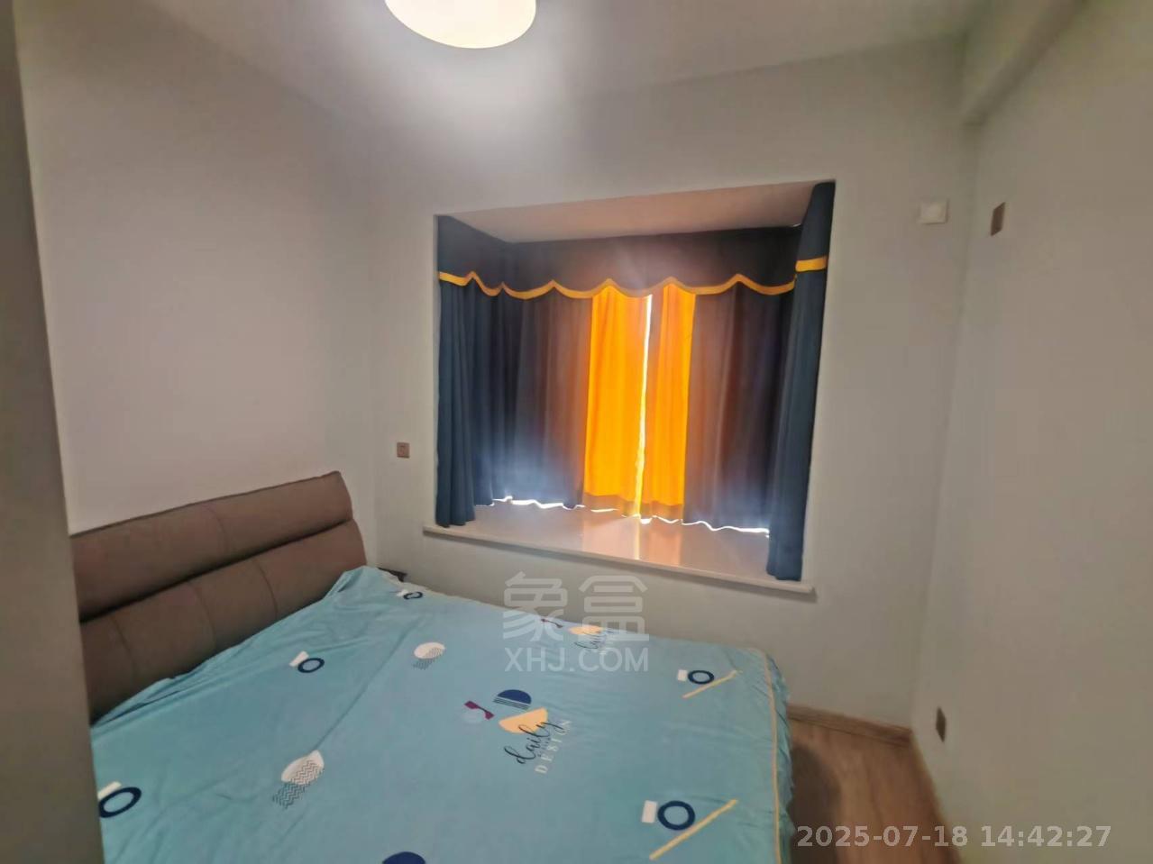 春藤小镇  4室2厅2卫   2399.00元/月室内图