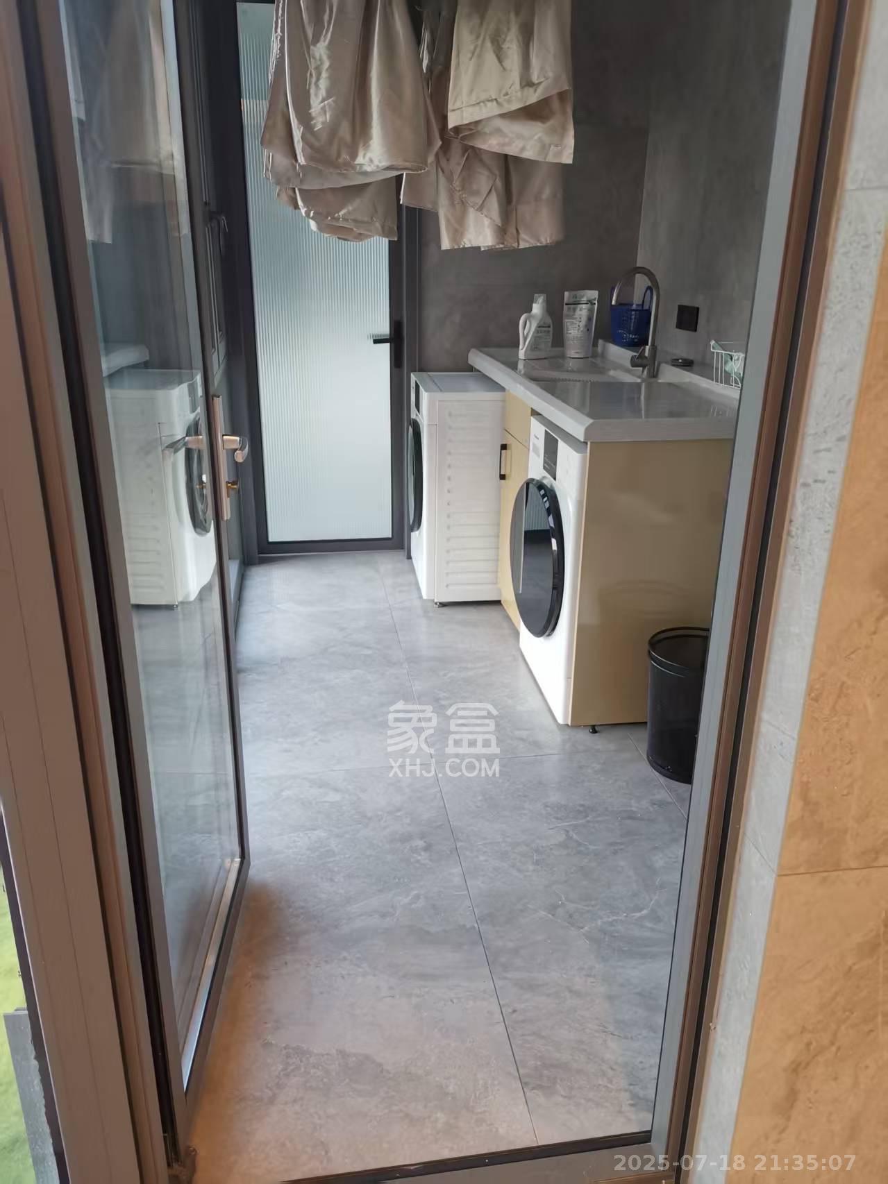 保利天禧C区  4室2厅3卫   12500.00元/月室内图