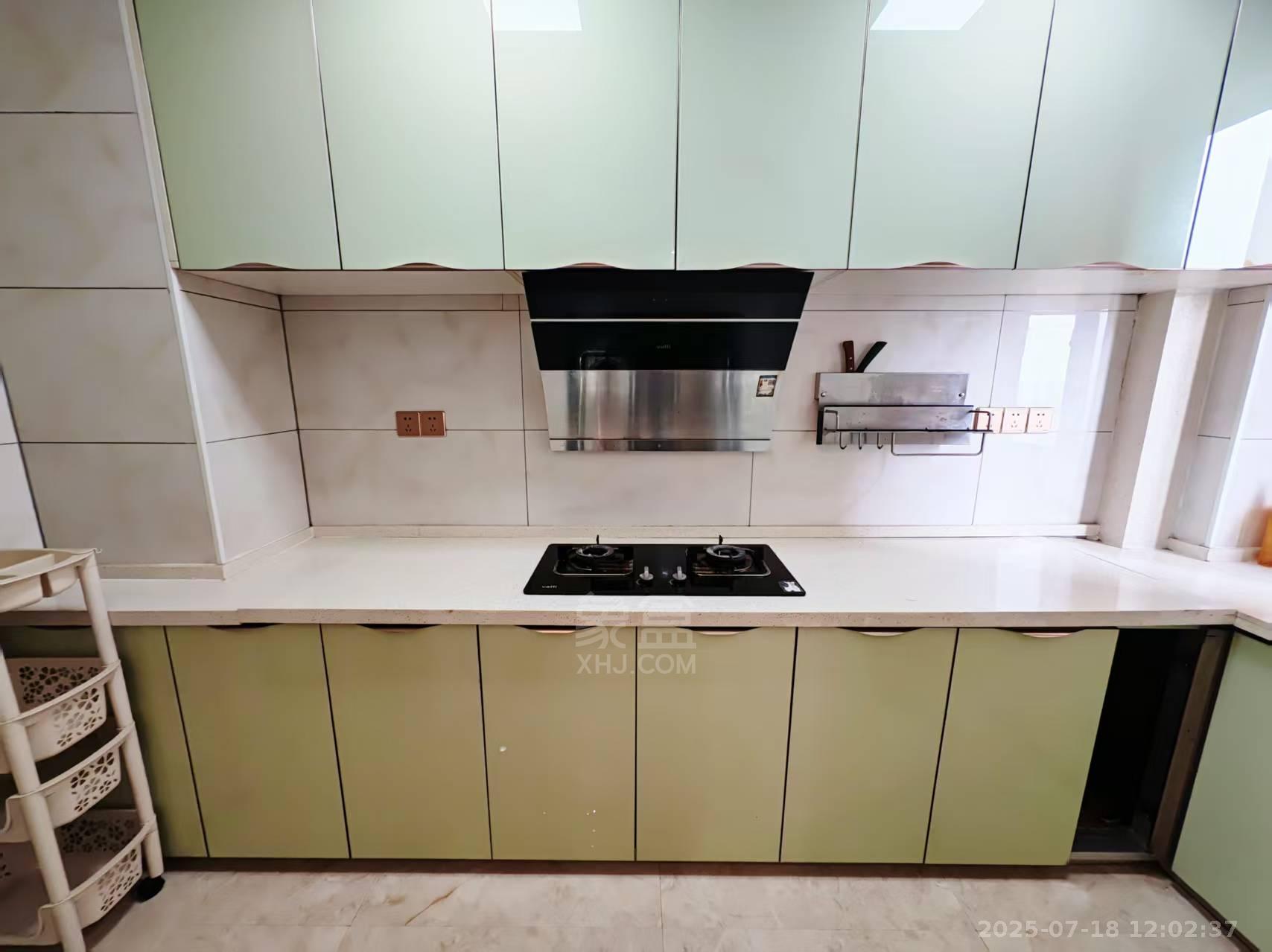 中建御山和苑 3室2厅2卫 3500.0元/月 中建御山和苑 3室2厅2卫 3500.0元/月室内图