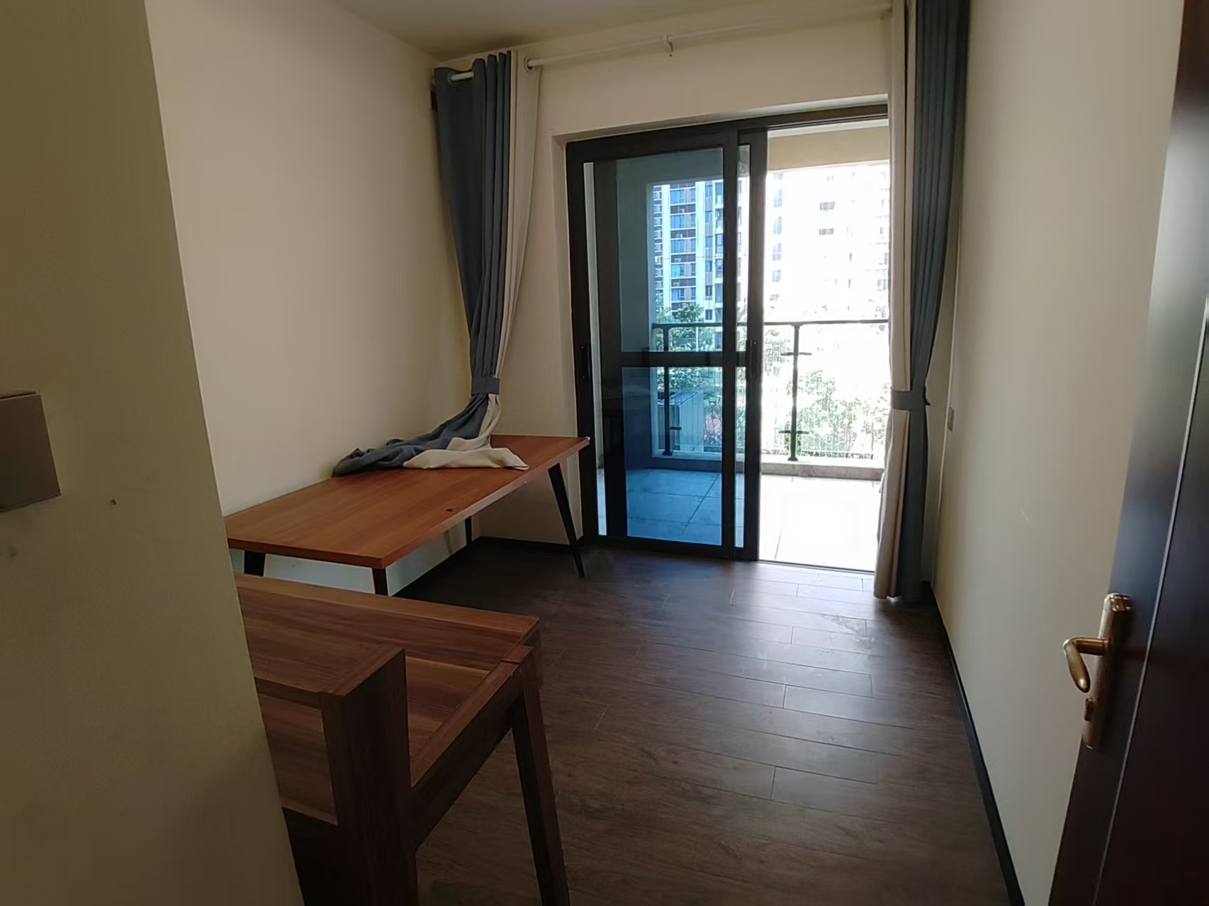 碧桂园中央半岛 4室2厅2卫 3200.0元/月 碧桂园中央半岛 4室2厅2卫 3200.0元/月室内图