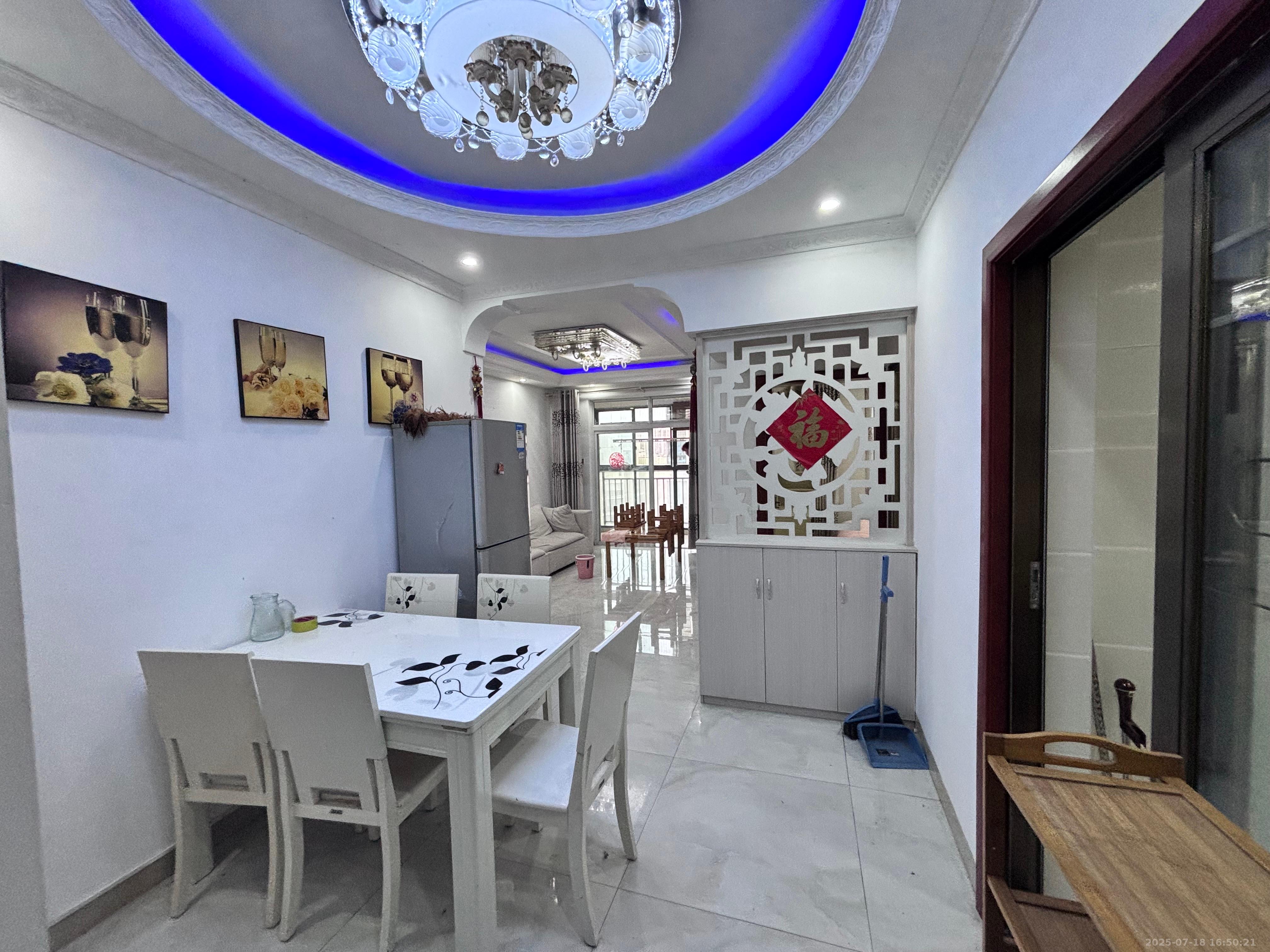 金碧花园 2室2厅1卫 1600.0元/月 金碧花园 2室2厅1卫 1600.0元/月室内图