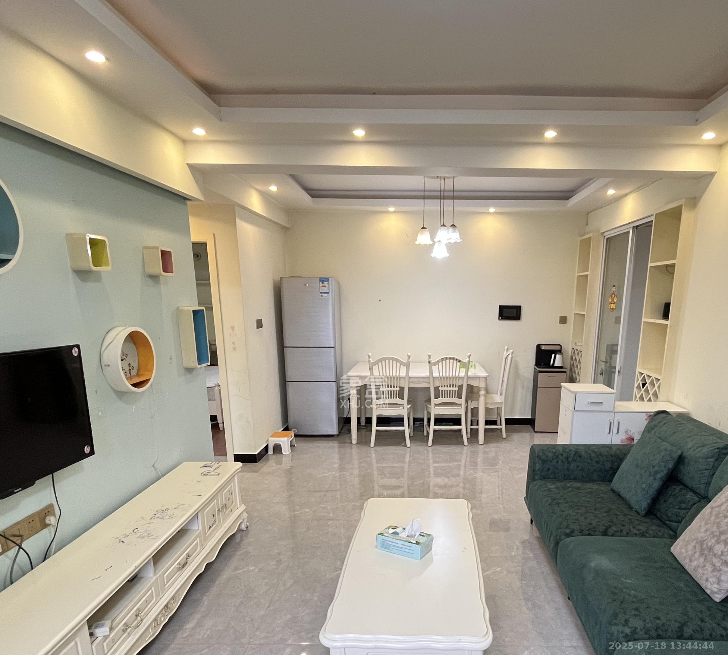 铂宫  2室1厅1卫    3300.0元/月室内图