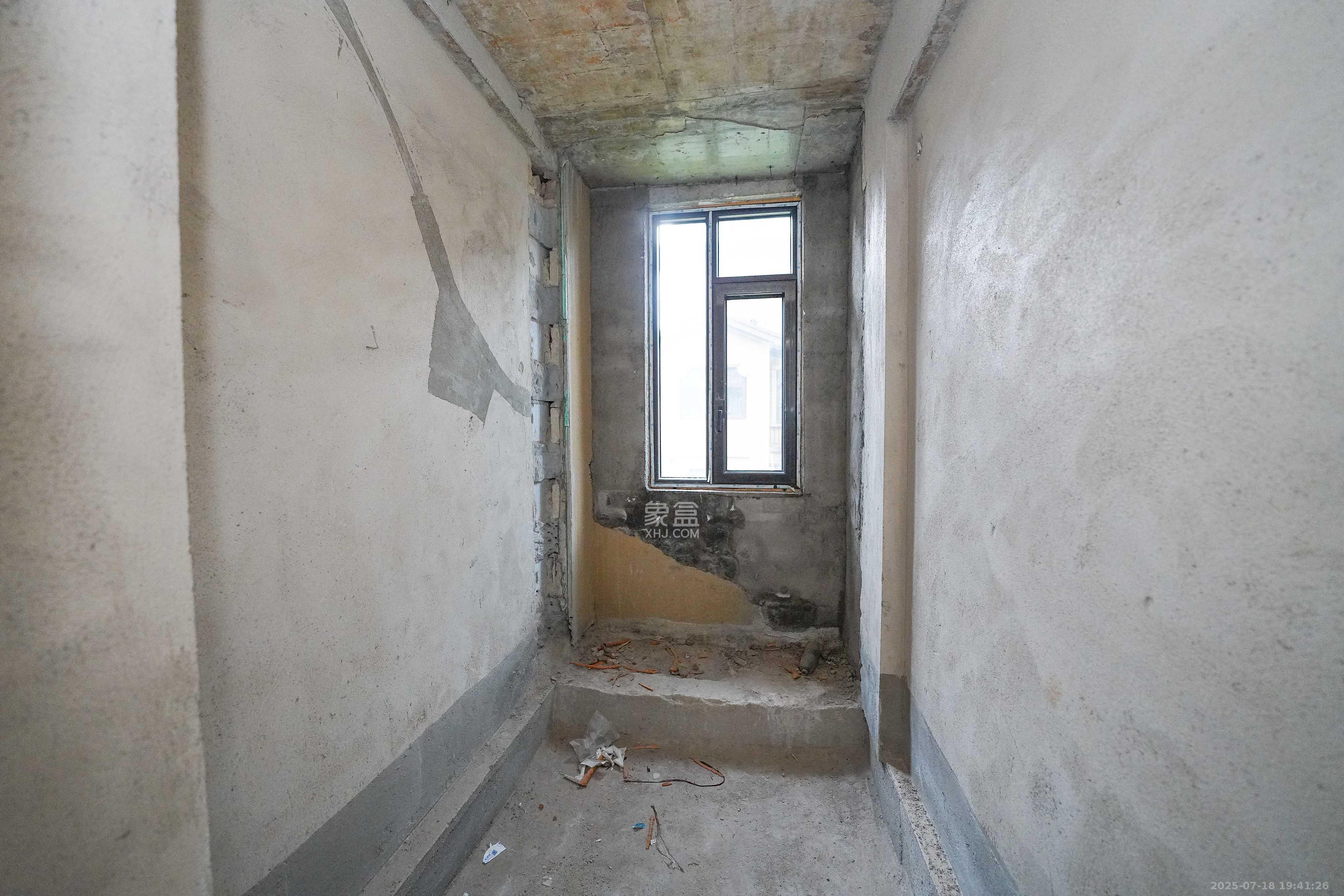 碧桂园公园壹号(凯怡茗苑)  5室2厅4卫    286.0万 碧桂园公园壹号(凯怡茗苑)  5室2厅4卫    286.0万卫生间