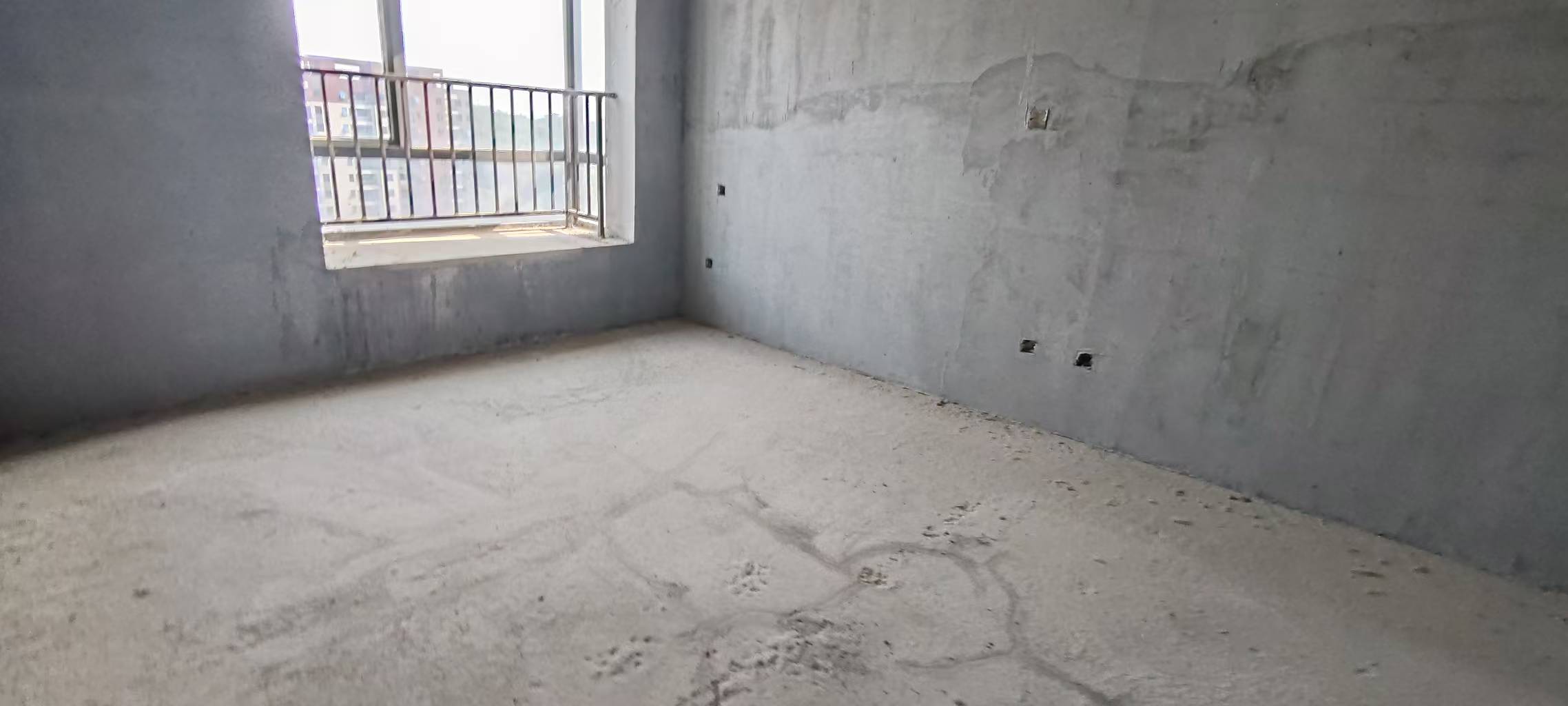 会龙山溪谷（住宅）  3室2厅2卫   62.80万