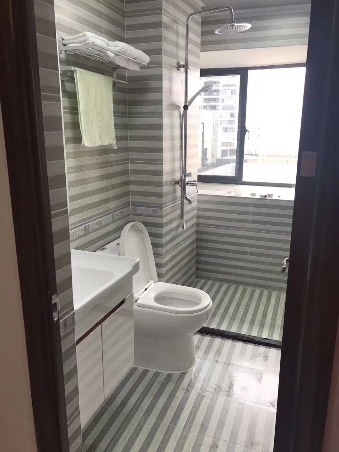 宇建国贸城 2室2厅1卫 3800.0元/月 宇建国贸城 2室2厅1卫 3800.0元/月室内图