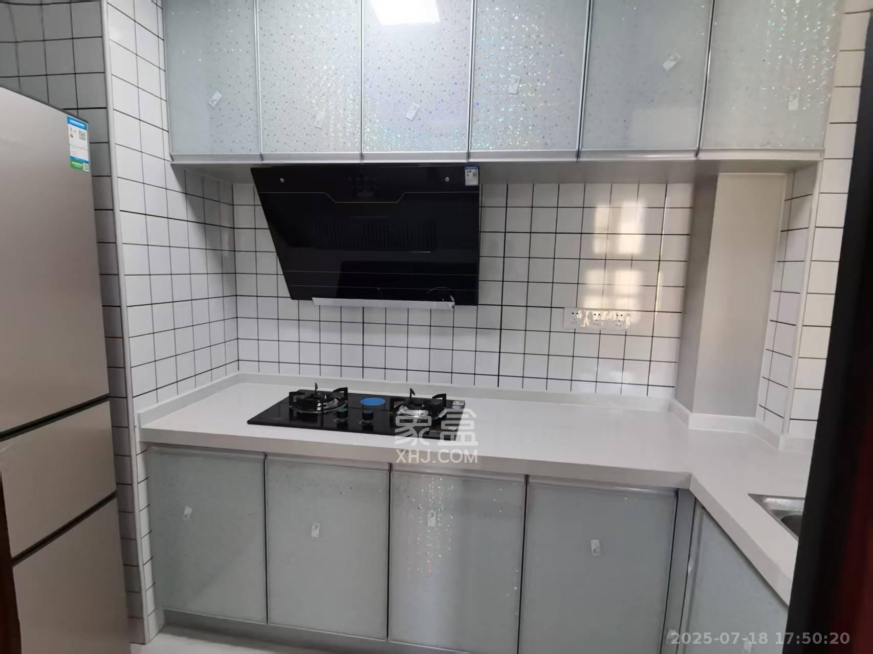明发阅江悦府  3室2厅1卫   2300.00元/月室内图