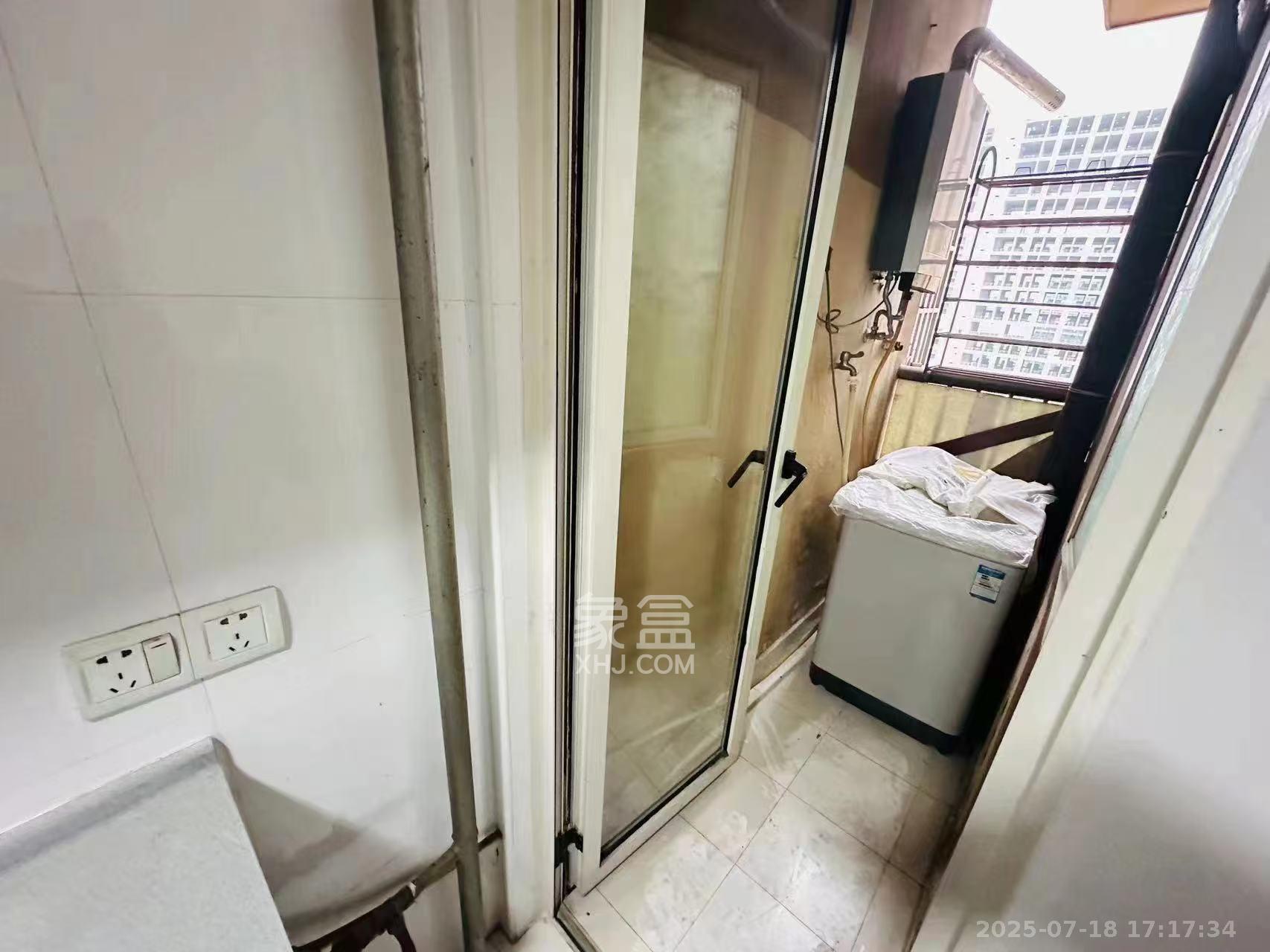 白沙晶城  1室1厅1卫    2100.0元/月室内图