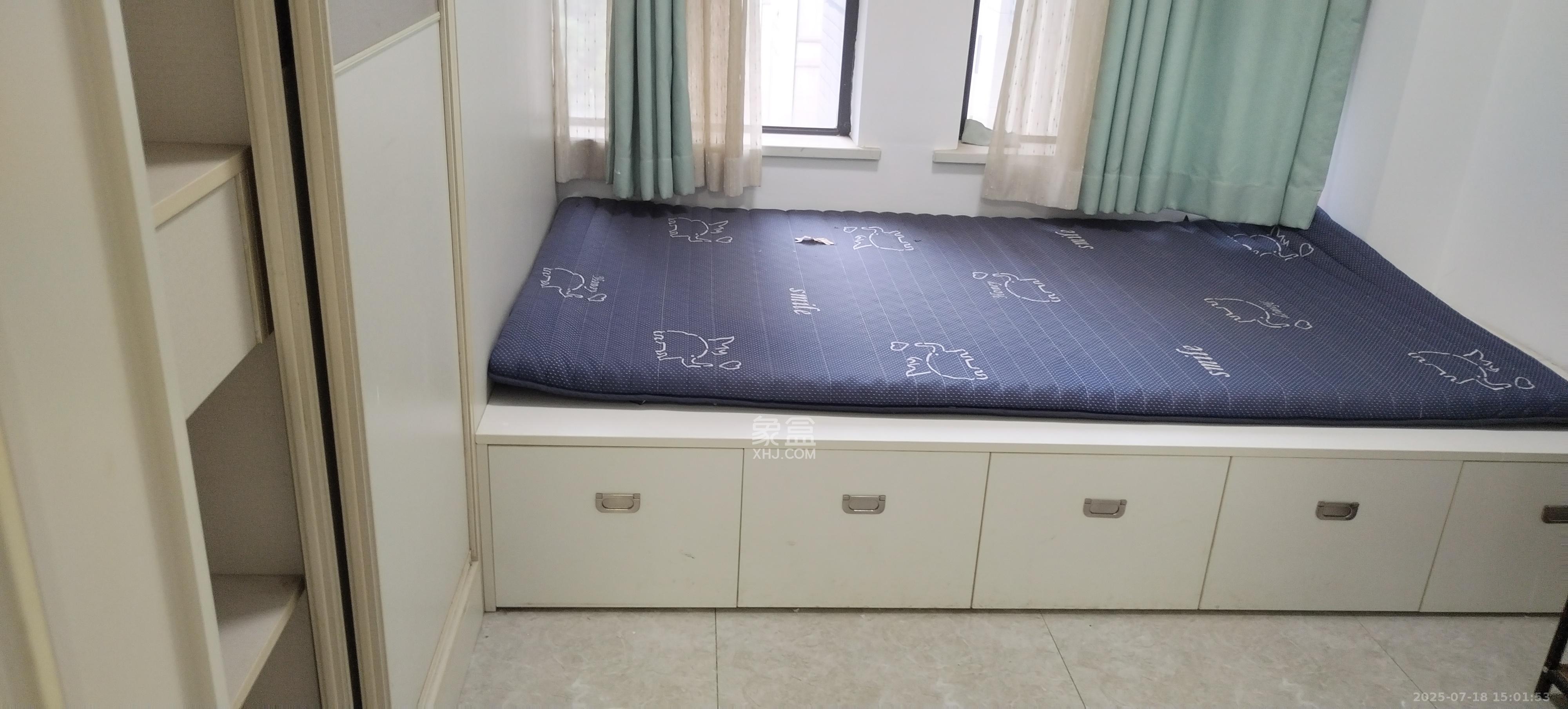 天鸿天府（天鸿中央大院）  1室2厅1卫    2000.0元/月室内图