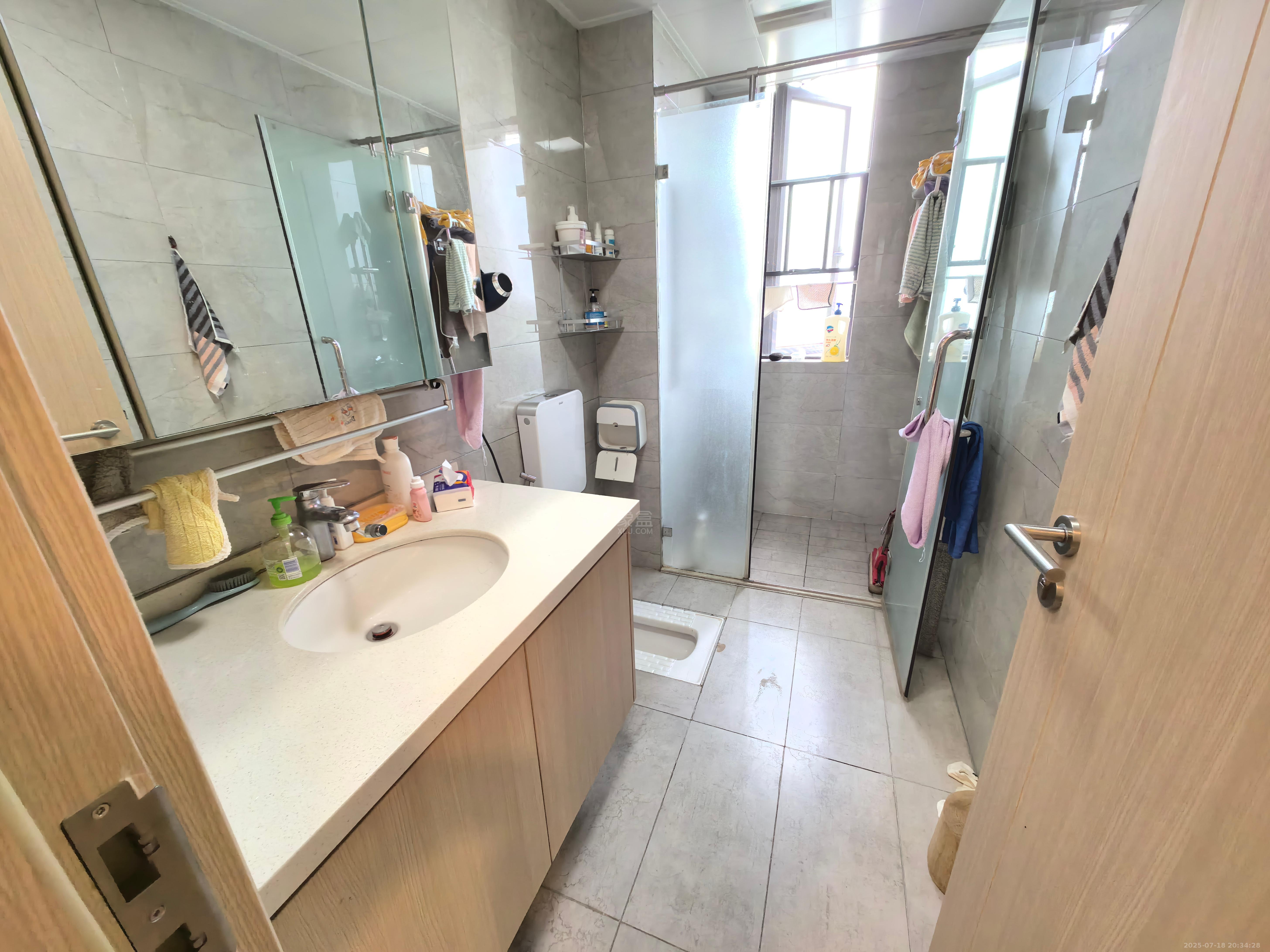 金茂如茂苑 4室2厅2卫 2400.0元/月 金茂如茂苑 4室2厅2卫 2400.0元/月室内图