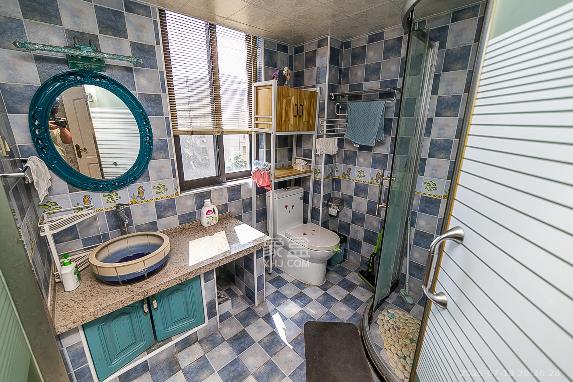 通用时代国际社区  3室2厅2卫    158.0万卫生间