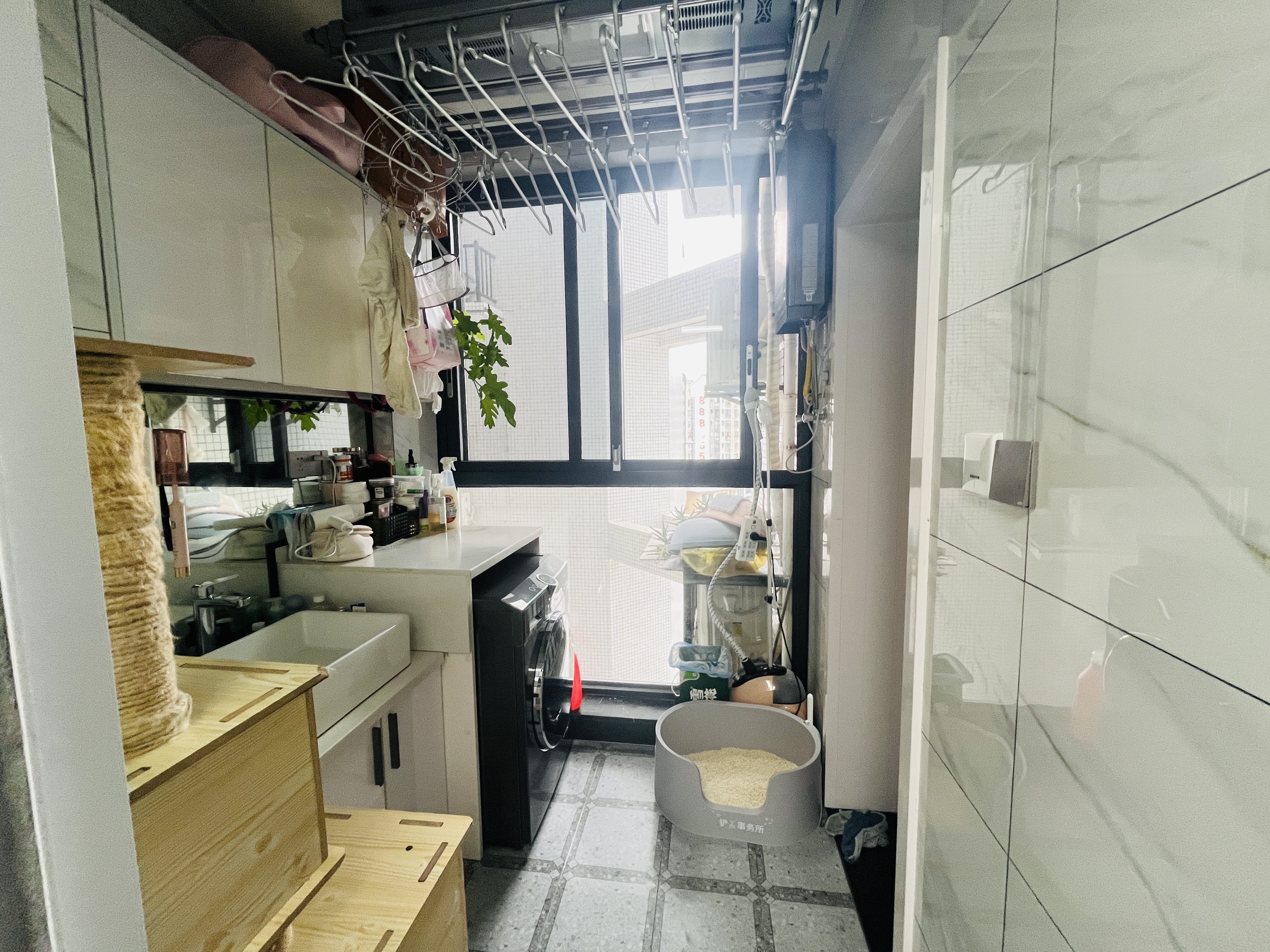 山城上品  3室2厅1卫   65.80万客厅