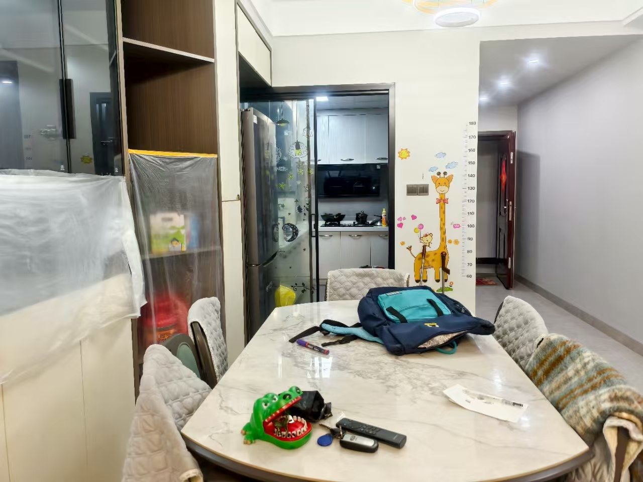 愿景朗悦府 3室2厅1卫 2200.0元/月 愿景朗悦府 3室2厅1卫 2200.0元/月室内图