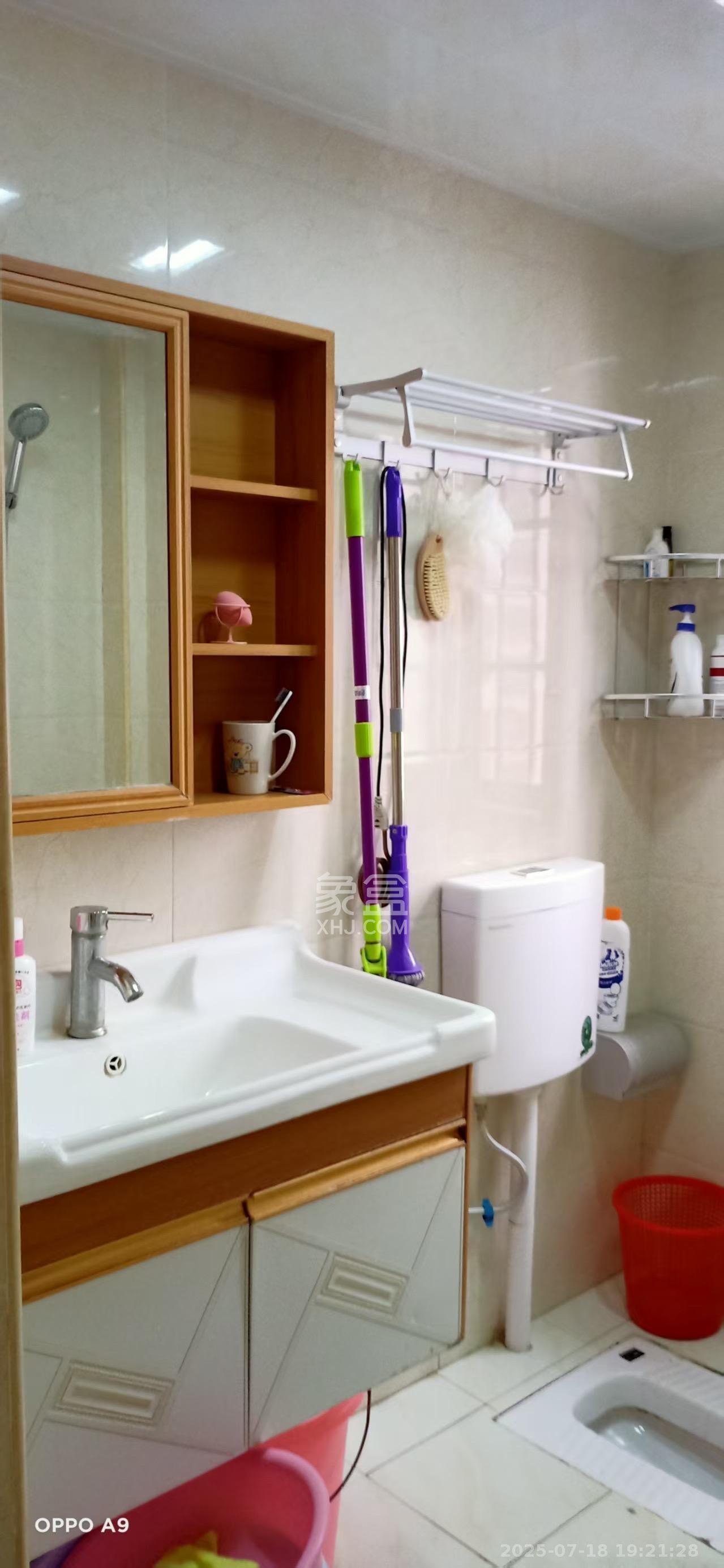 嘉顺苑 2室1厅1卫 2100.0元/月 嘉顺苑 2室1厅1卫 2100.0元/月室内图