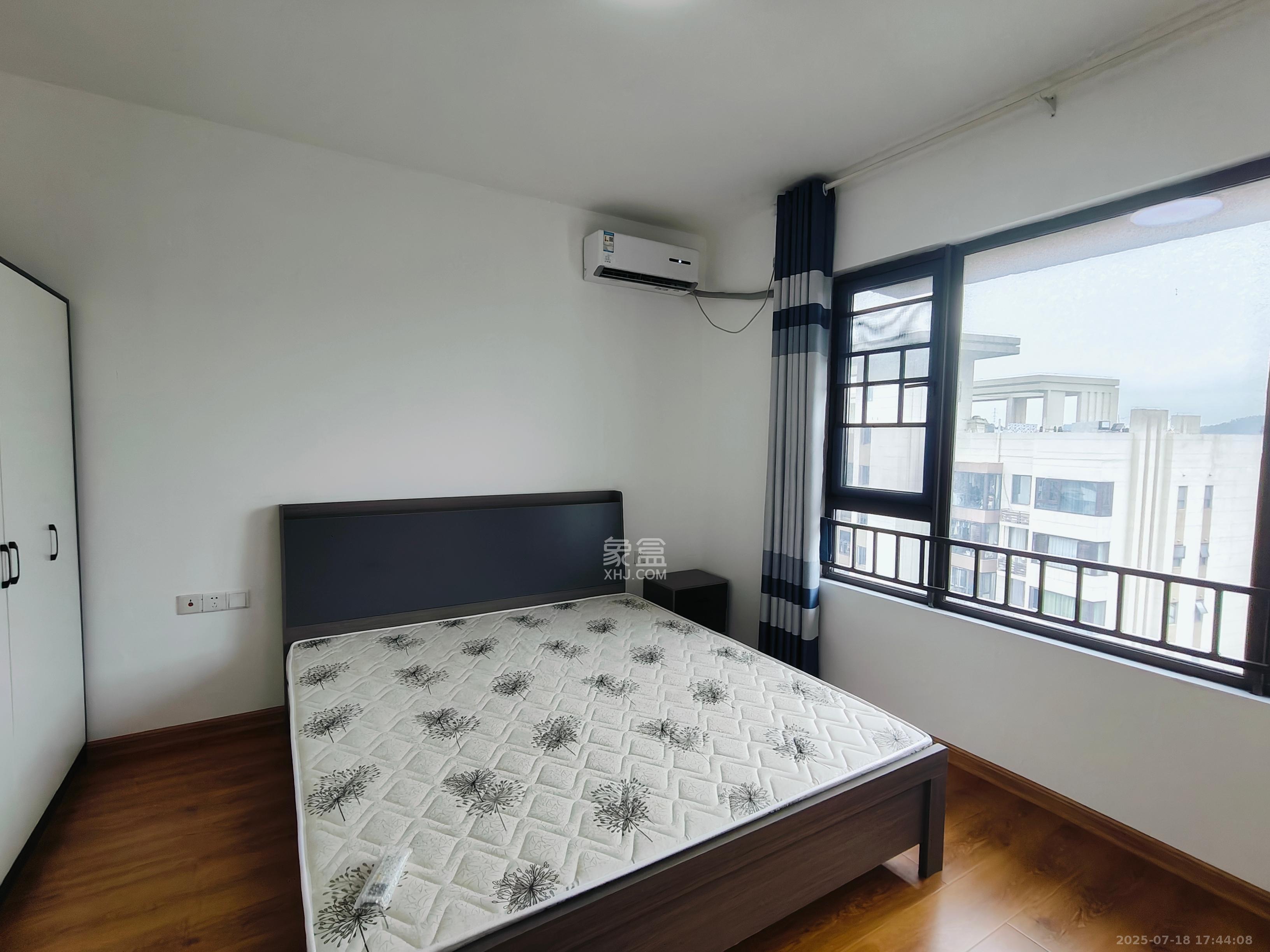 佳兆业云顶梅溪湖(佳兆业梅溪荟)  4室2厅2卫    3500.0元/月 佳兆业云顶梅溪湖(佳兆业梅溪荟)  4室2厅2卫    3500.0元/月室内图