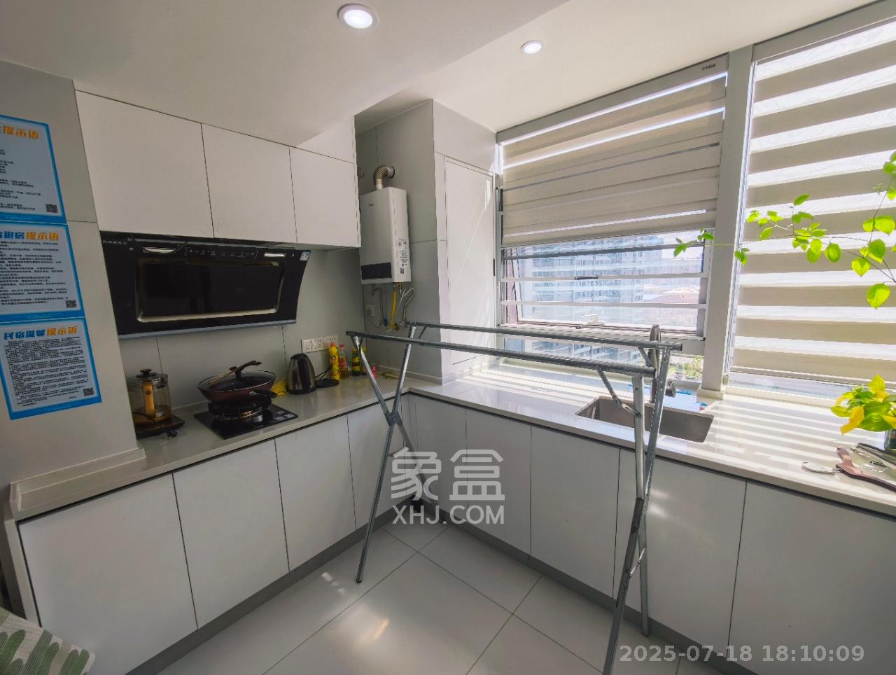 复地滨江金融中心 2室1厅1卫 2600.0元/月 复地滨江金融中心 2室1厅1卫 2600.0元/月室内图