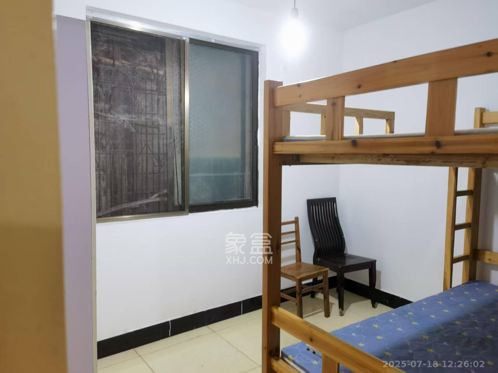 新富城  4室1厅1卫    2600.0元/月 新富城  4室1厅1卫    2600.0元/月室内图