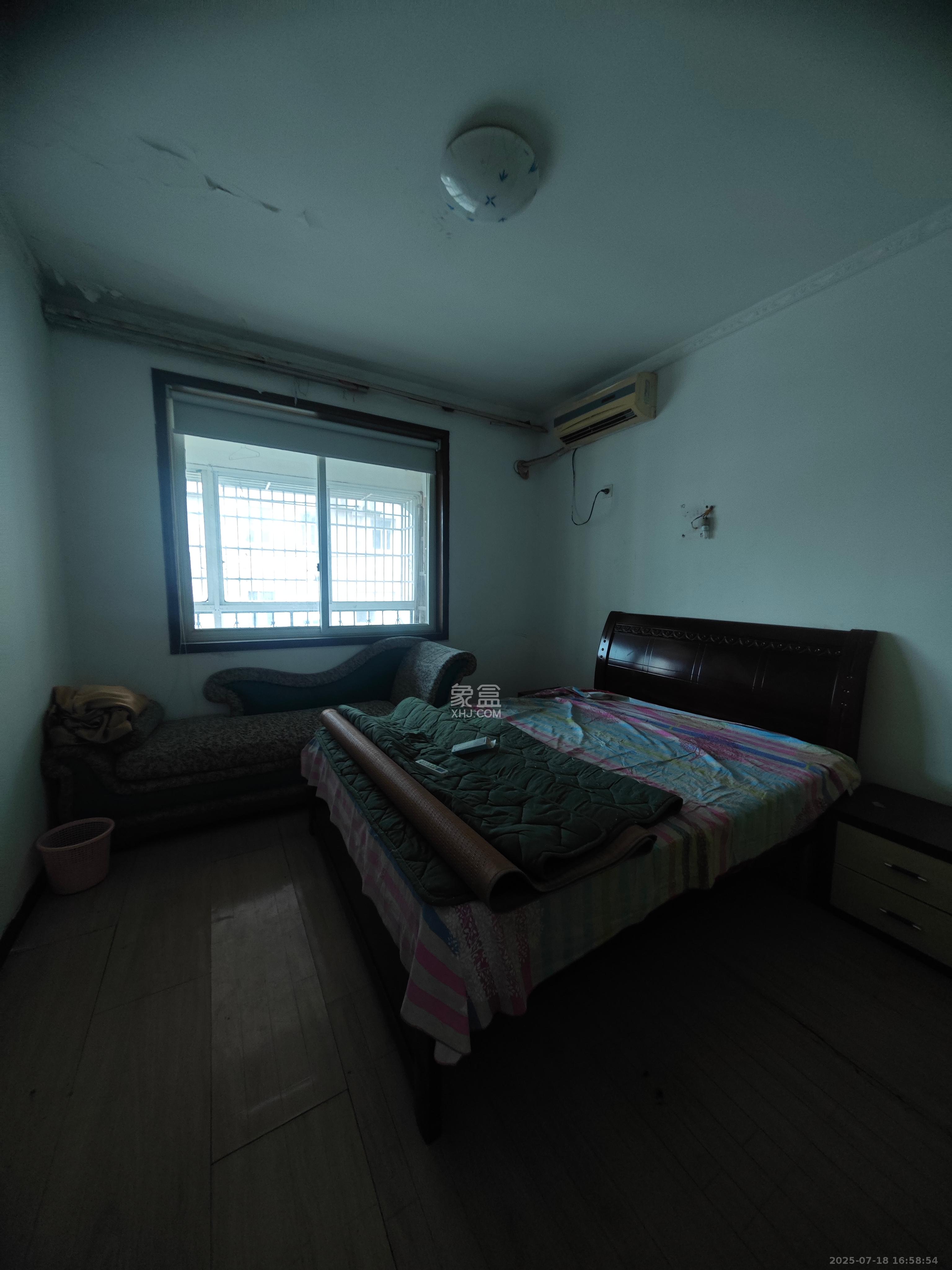 广泰家园  3室2厅1卫   1300.00元/月室内图