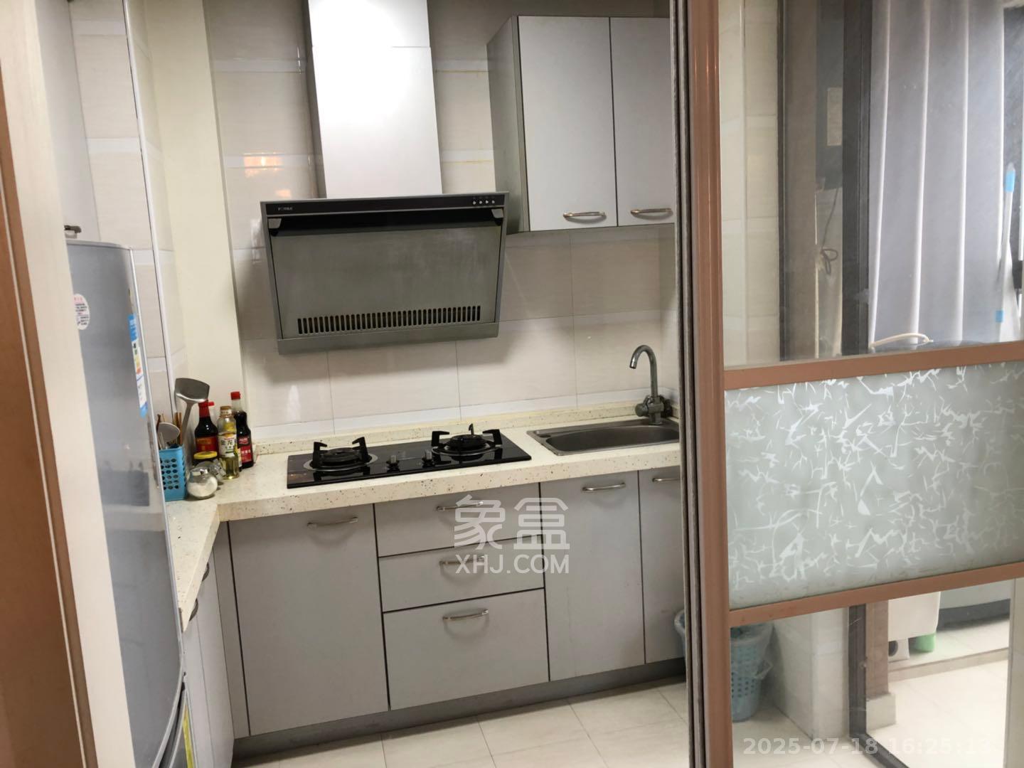 君悦紫园 2室2厅1卫 2800.0元/月 君悦紫园 2室2厅1卫 2800.0元/月室内图