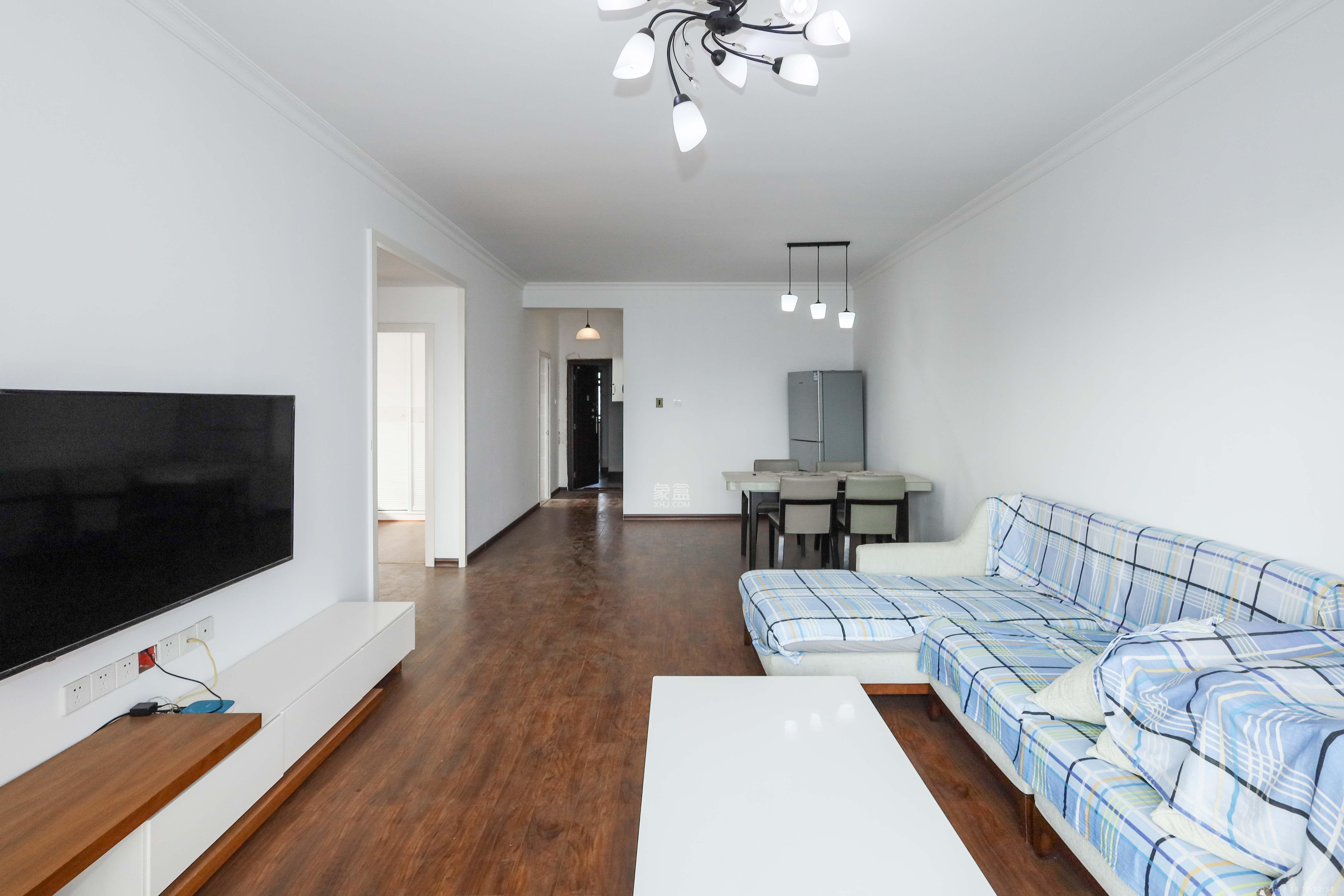 华美公寓(新猎鹰公寓)  3室2厅2卫    2100.0元/月 华美公寓(新猎鹰公寓)  3室2厅2卫    2100.0元/月室内图