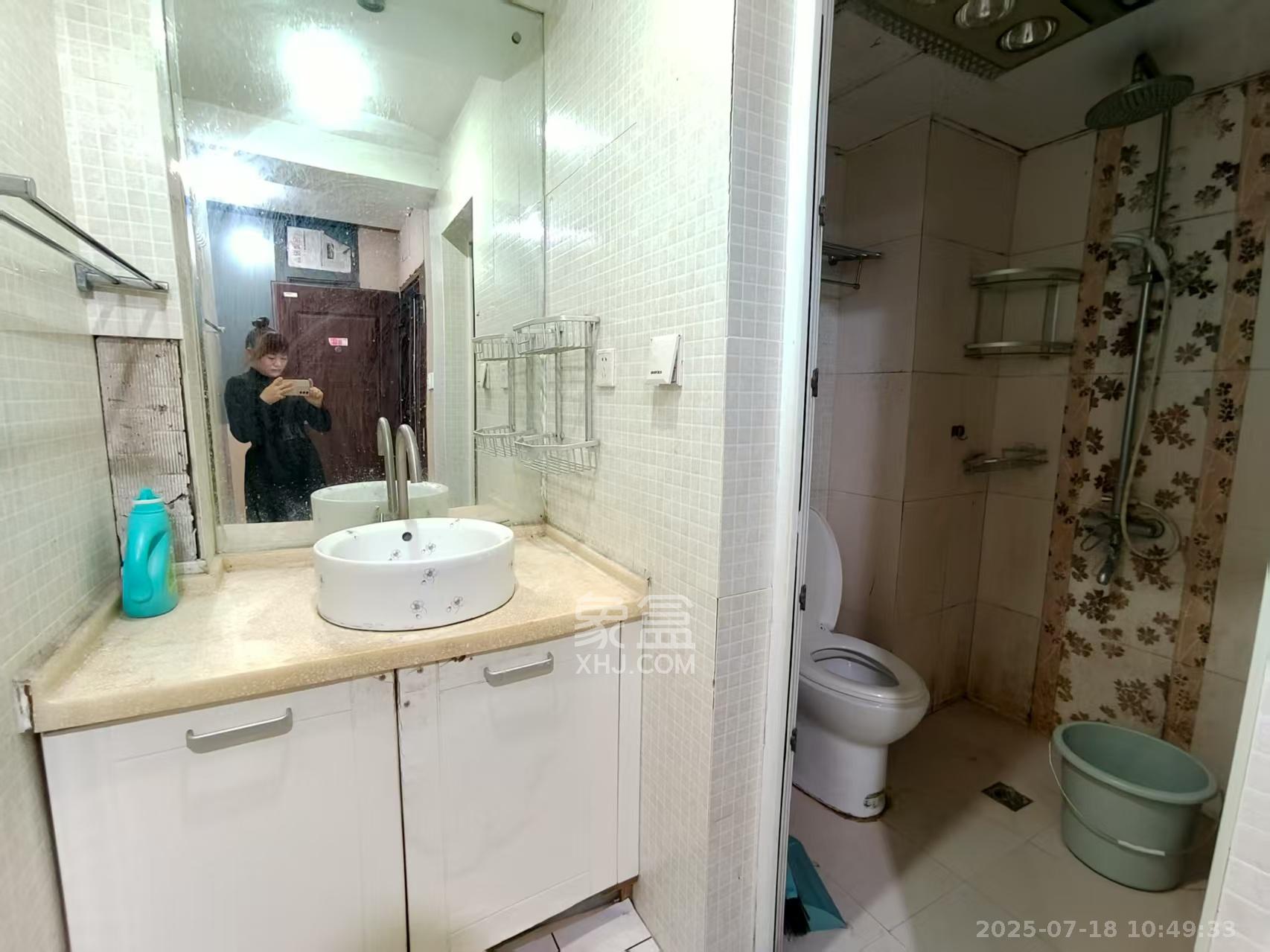 BOBO天下城(CTA财富中心) 2室2厅1卫 2400.0元/月 BOBO天下城(CTA财富中心) 2室2厅1卫 2400.0元/月室内图