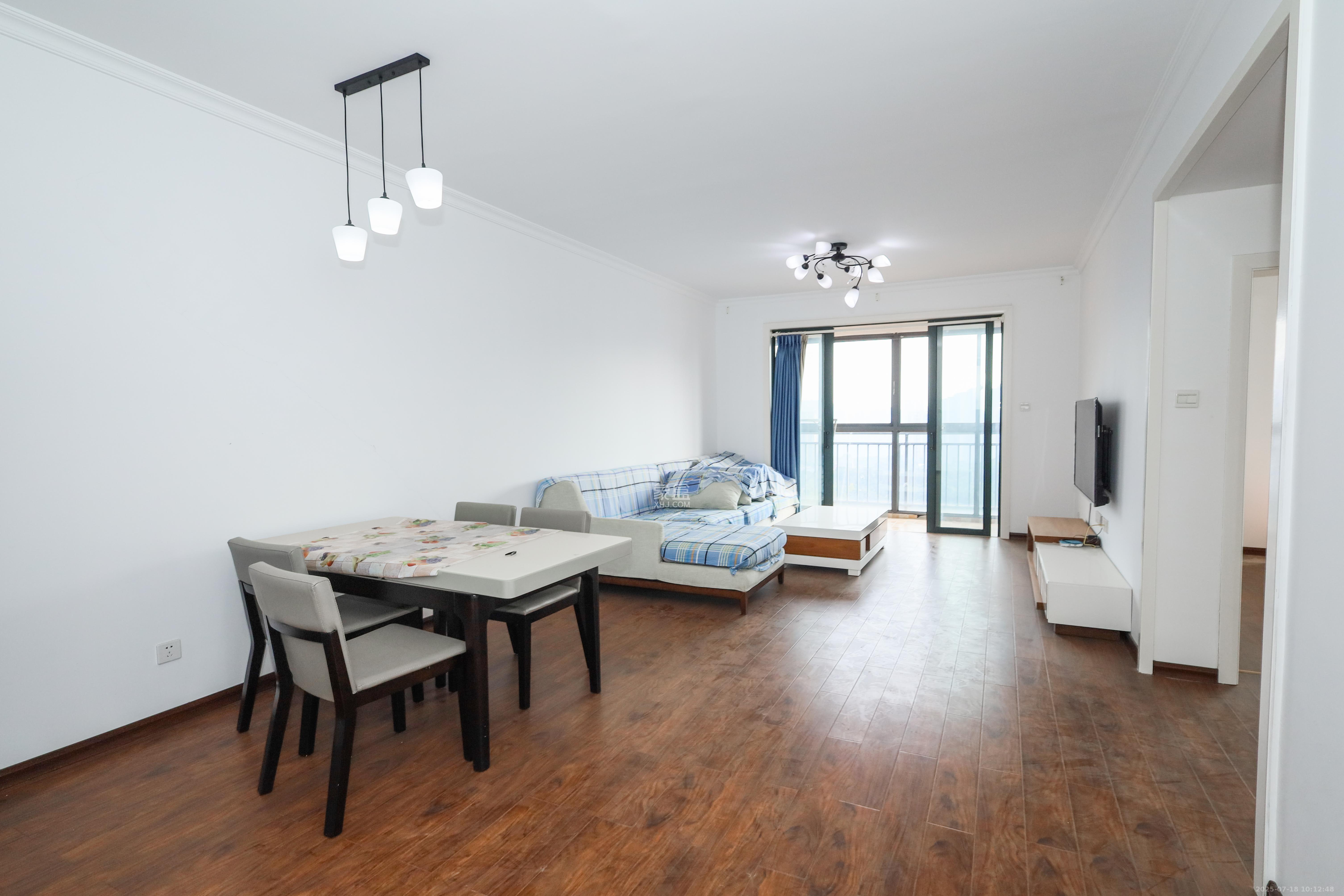 华美公寓(新猎鹰公寓)  3室2厅2卫    2100.0元/月 华美公寓(新猎鹰公寓)  3室2厅2卫    2100.0元/月