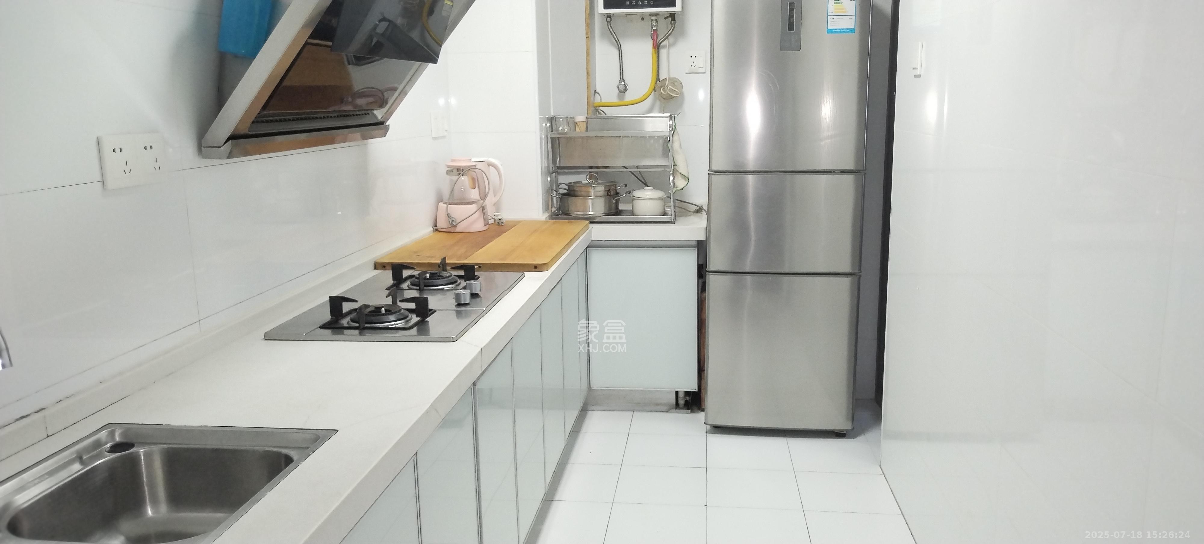 天鸿天府(天鸿中央大院) 2室2厅1卫 2400.0元/月 天鸿天府(天鸿中央大院) 2室2厅1卫 2400.0元/月室内图