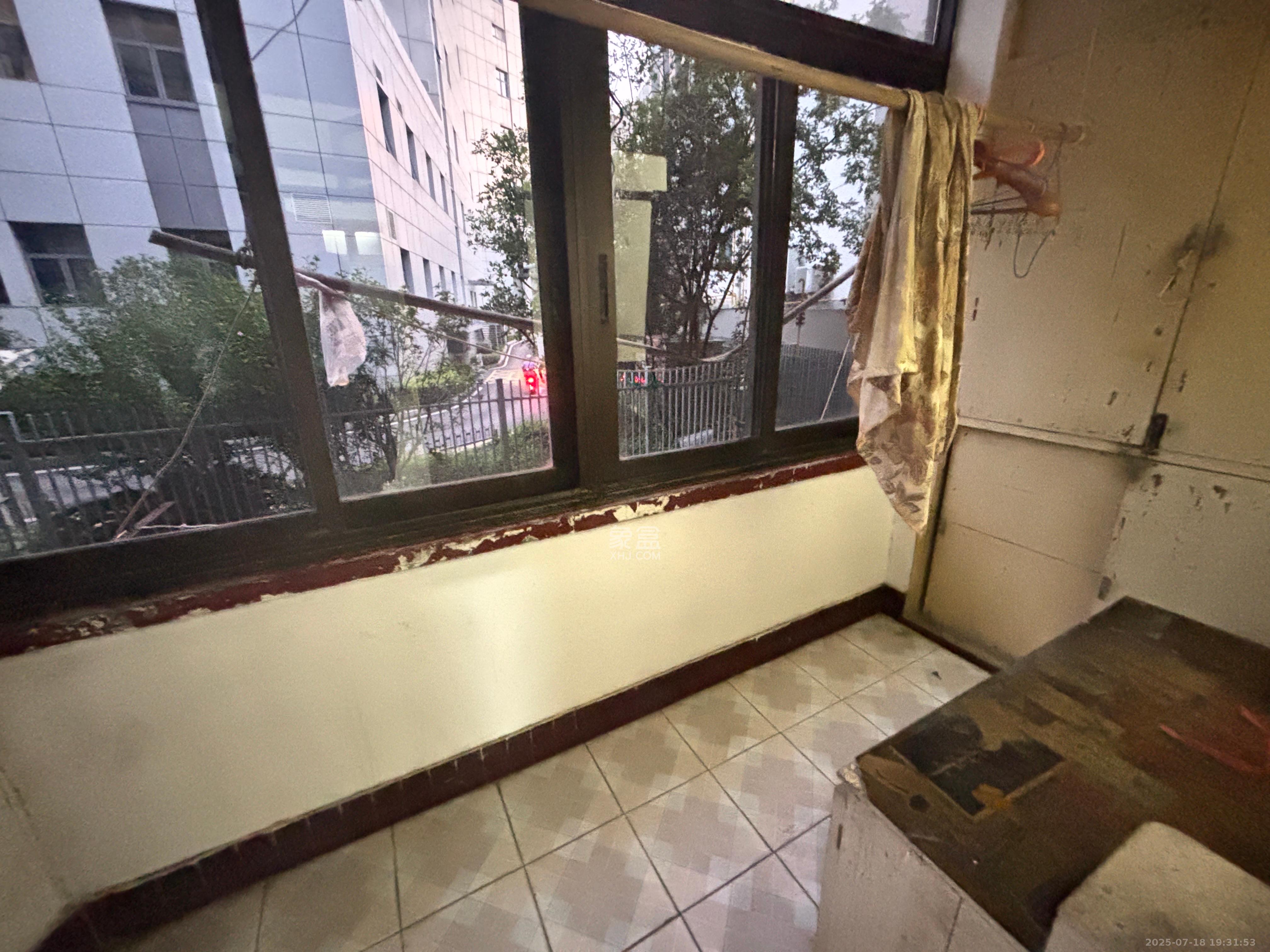 通程物流宿舍 2室1厅1卫 1100.0元/月 通程物流宿舍 2室1厅1卫 1100.0元/月室内图