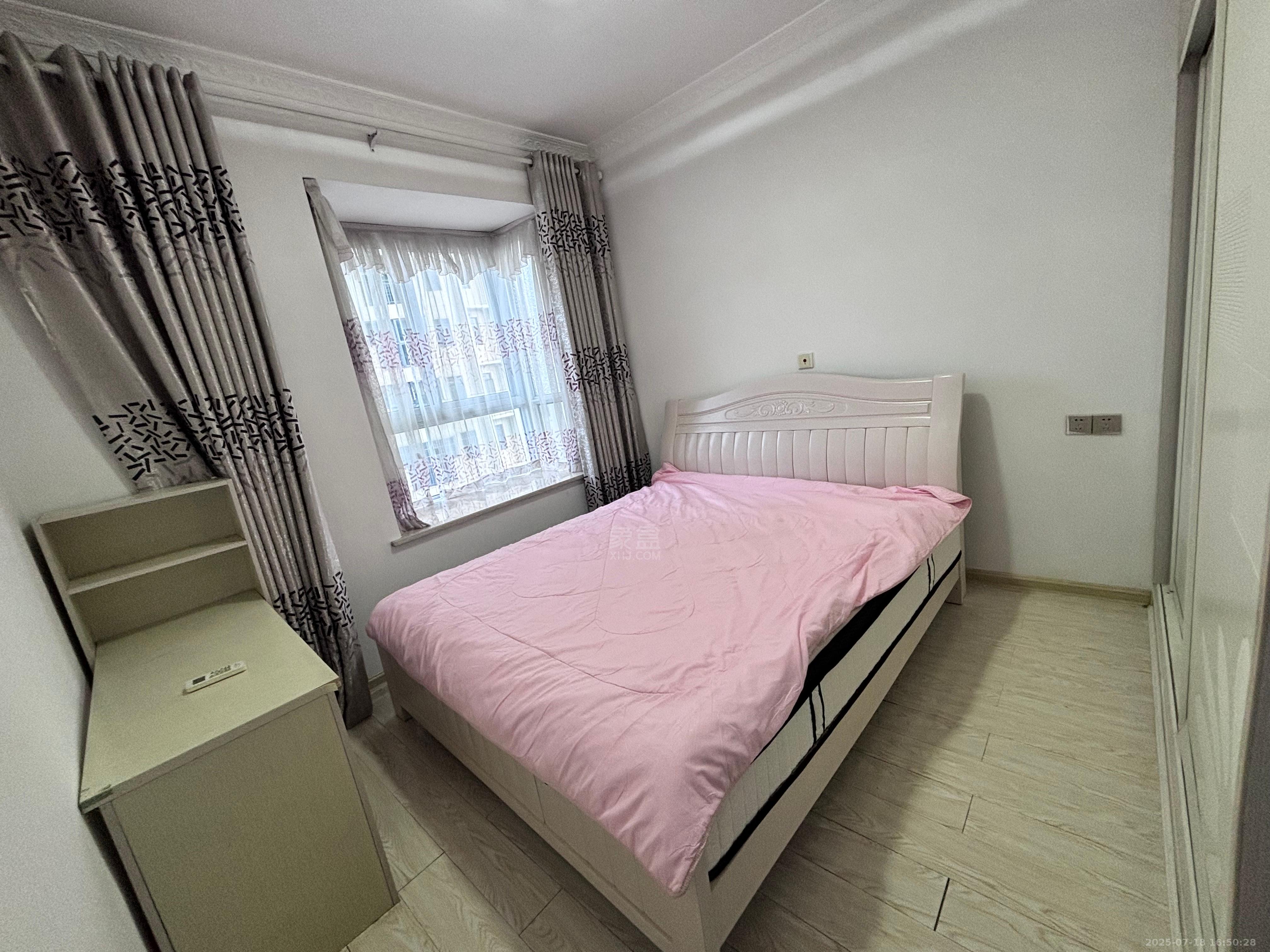 金碧花园 2室2厅1卫 1600.0元/月 金碧花园 2室2厅1卫 1600.0元/月室内图